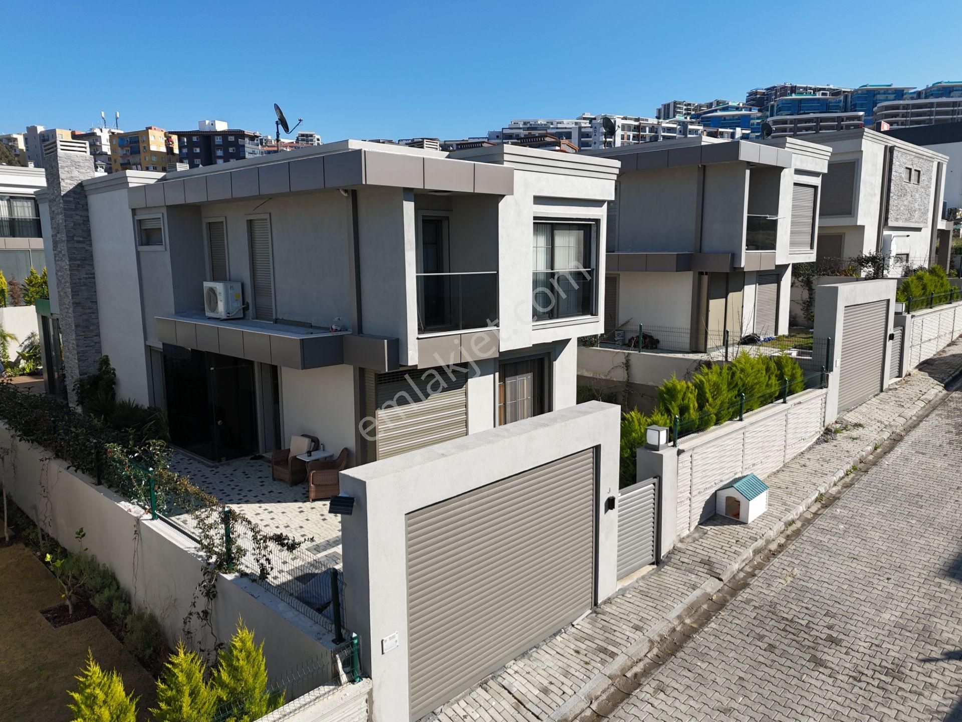 Kadınlar Denizinde, Özel Havuzlu, Denize Yakın 4+1 Lüks Villa - Görsel 4