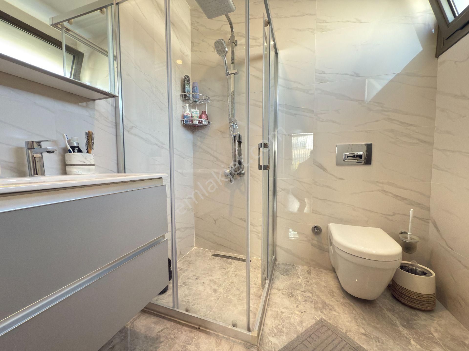 Kadınlar Denizinde, Özel Havuzlu, Denize Yakın 4+1 Lüks Villa - Görsel 20