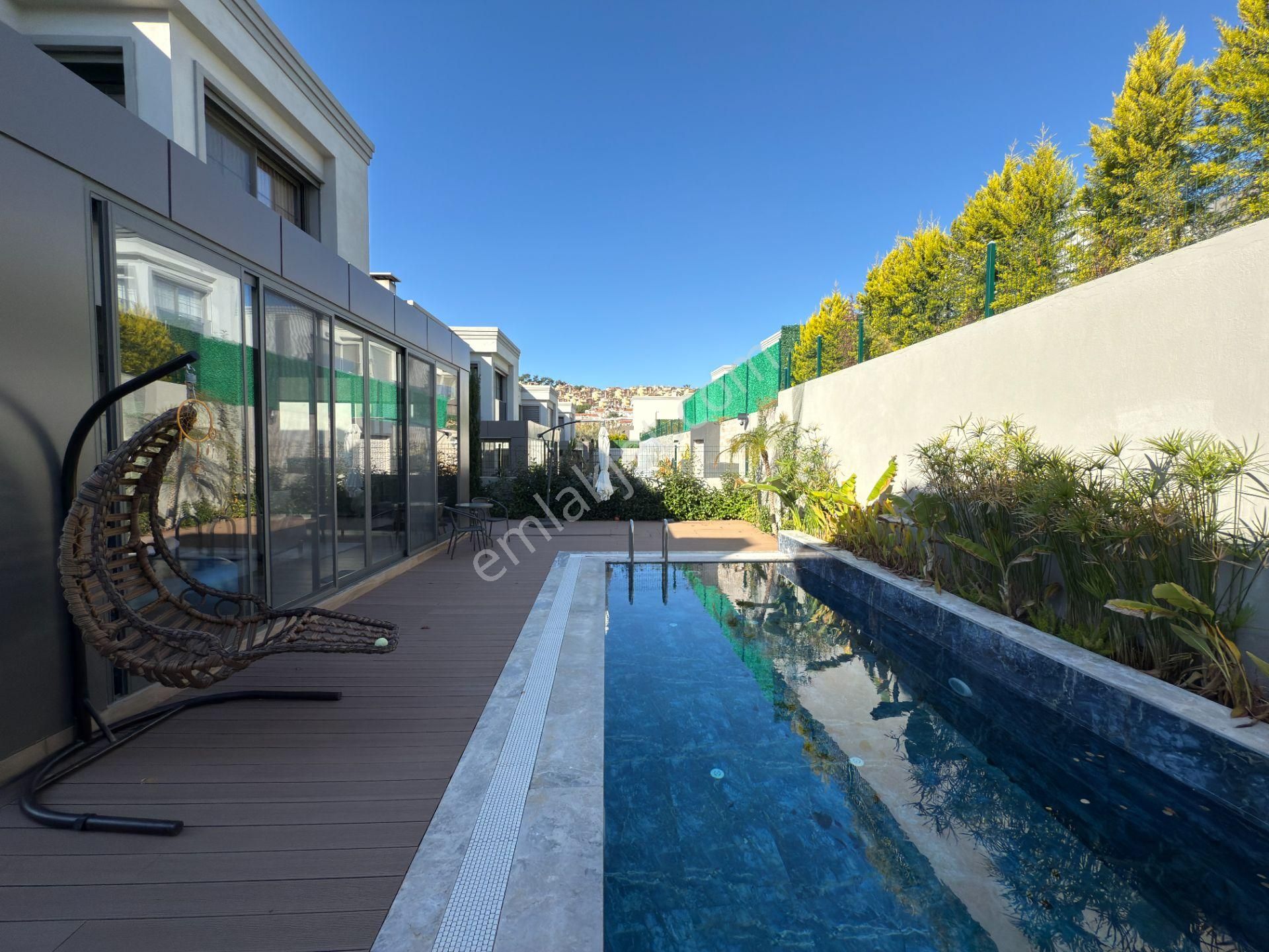 Kadınlar Denizinde, Özel Havuzlu, Denize Yakın 4+1 Lüks Villa - Görsel 3