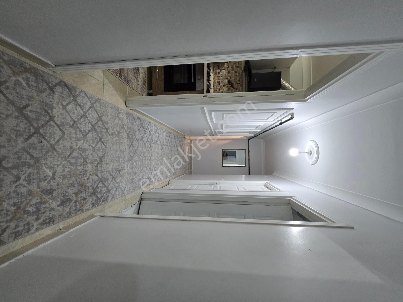 Htc' Den Bulvar Üzeri Çarşı Pazar Avm Okul Yakını Ara Katta 3+1 - Görsel 3