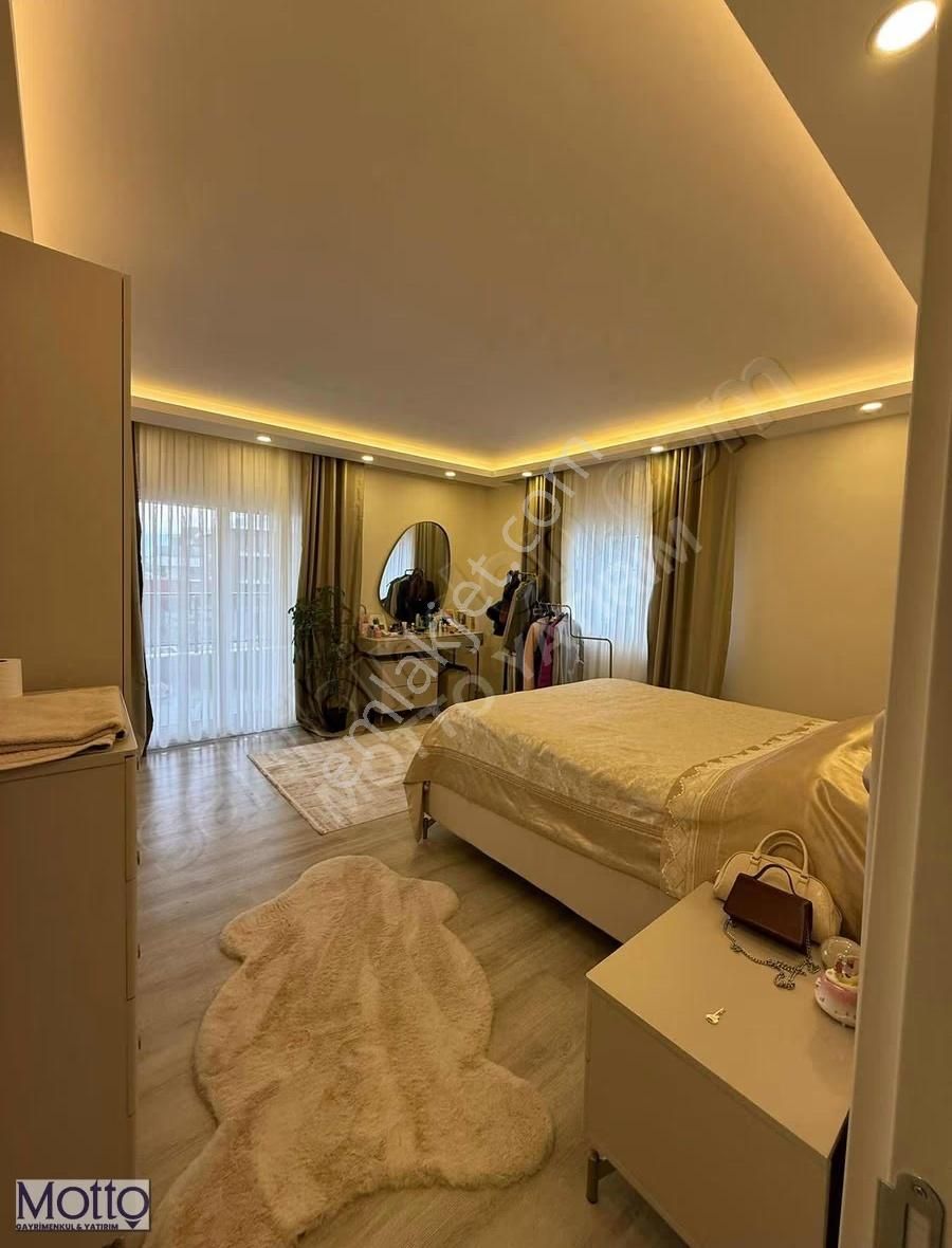 Altınova'da 6+1 Fırsat Satılık Dubleks Daire - Görsel 18