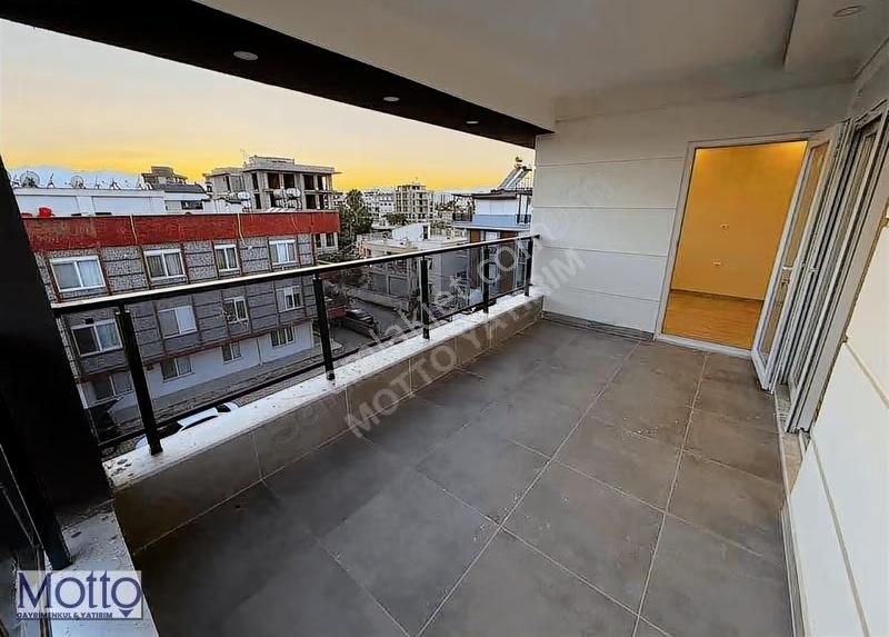 Altınova'da 6+1 Fırsat Satılık Dubleks Daire - Görsel 28