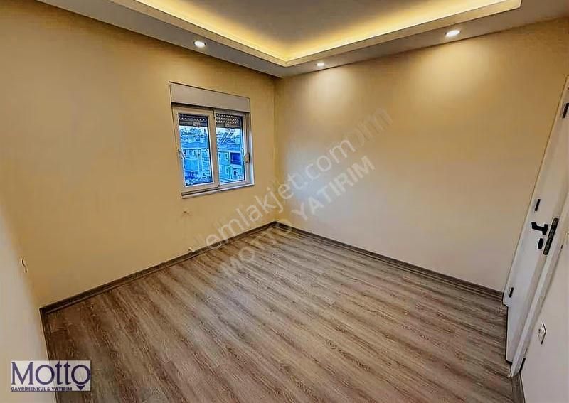 Altınova'da 6+1 Fırsat Satılık Dubleks Daire - Görsel 5