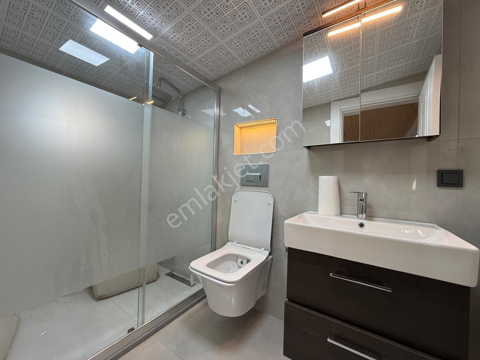 Urla Gülbahçede Denize 50m Mesafede Satılık Full Tadilatlı Villa - Görsel 7