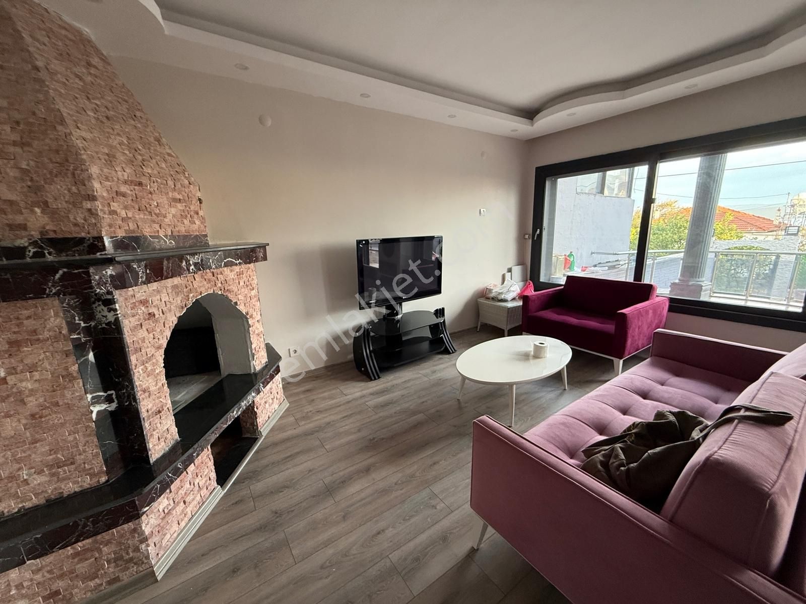 Urla Gülbahçede Denize 50m Mesafede Satılık Full Tadilatlı Villa - Görsel 17