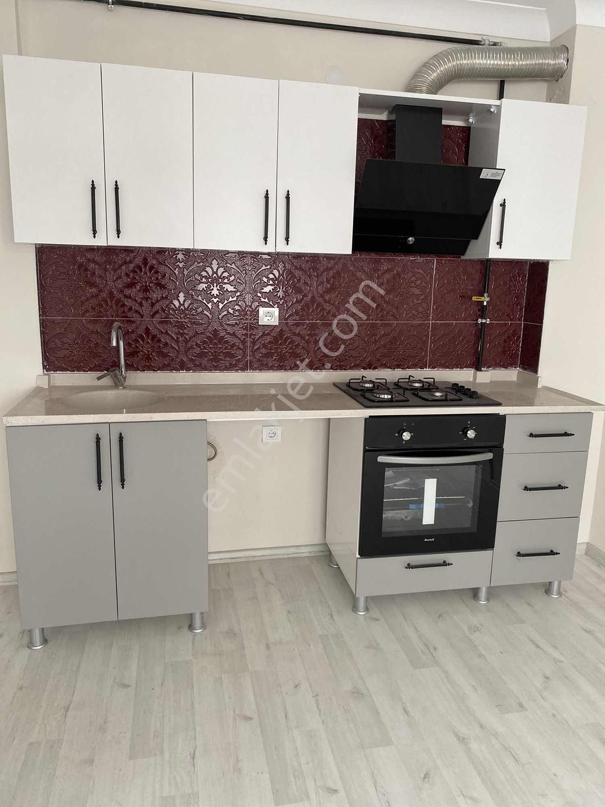 Esenboğa Mahallesinde Yola Yakın Ara Katta Kiralık Daire - Görsel 27