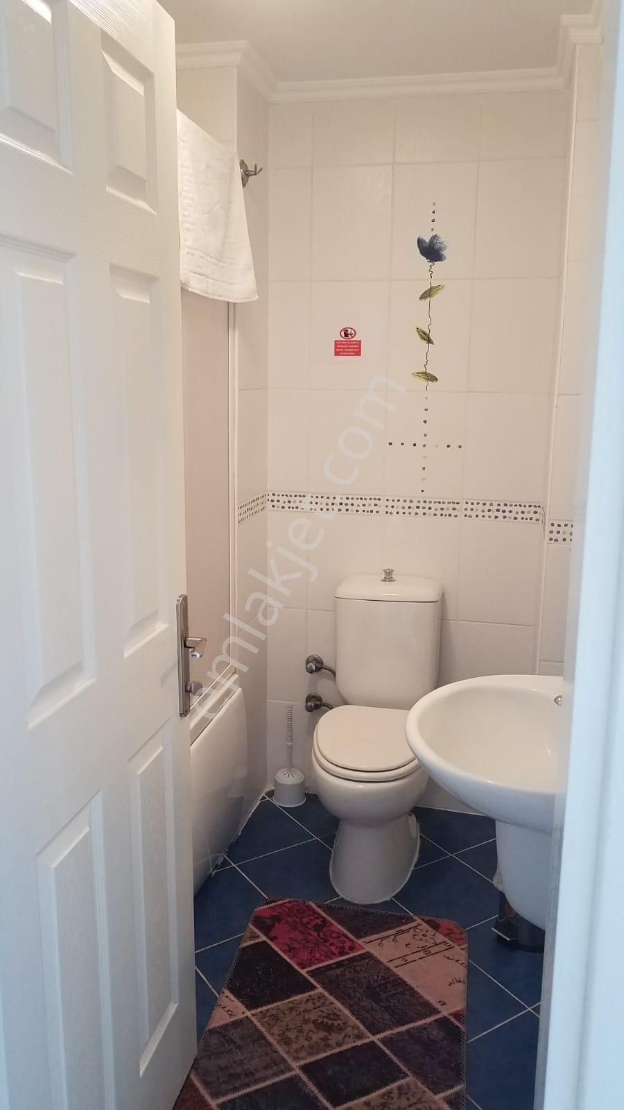 Flamingo Sitesinde Hem Deniz Hem Göl Manzaralı Teraslı Daire - Görsel 4