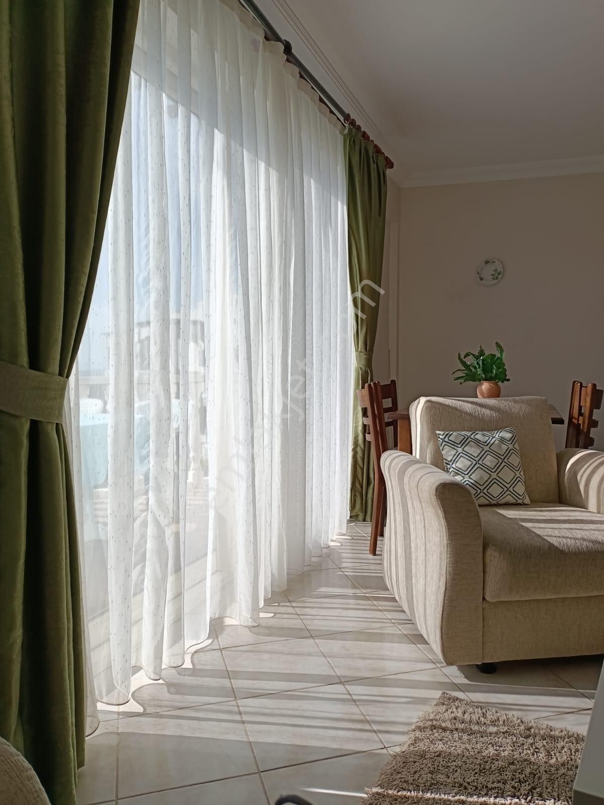 Flamingo Sitesinde Hem Deniz Hem Göl Manzaralı Teraslı Daire - Görsel 8