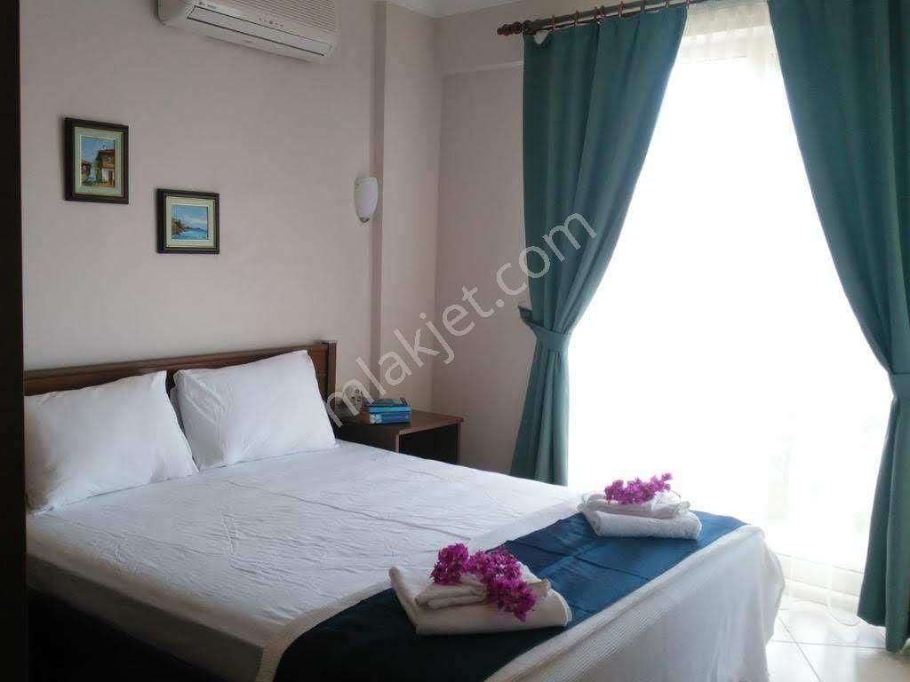 Flamingo Sitesinde Hem Deniz Hem Göl Manzaralı Teraslı Daire - Görsel 9
