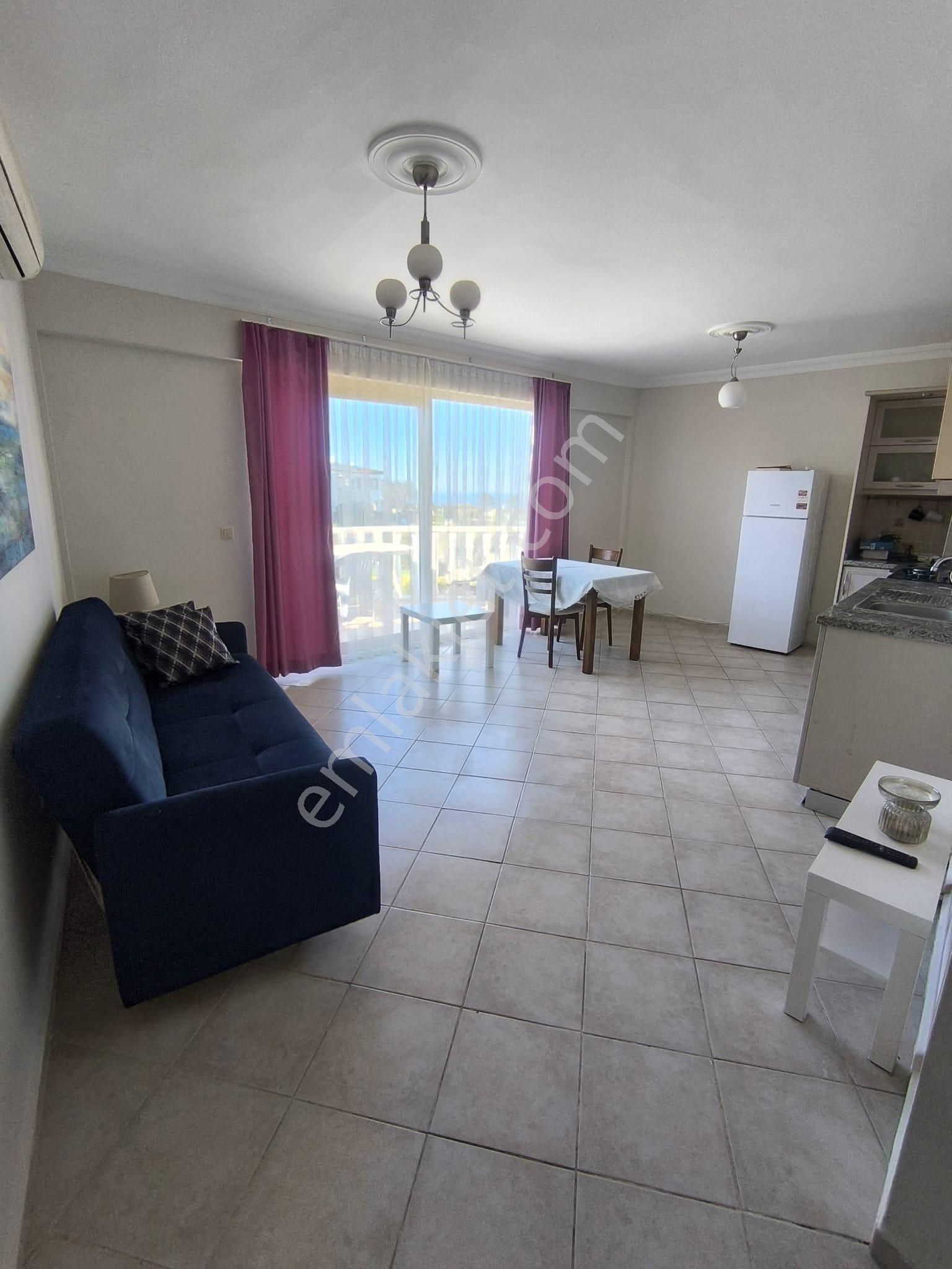 Flamingo Sitesinde Hem Deniz Hem Göl Manzaralı Teraslı Daire - Görsel 24