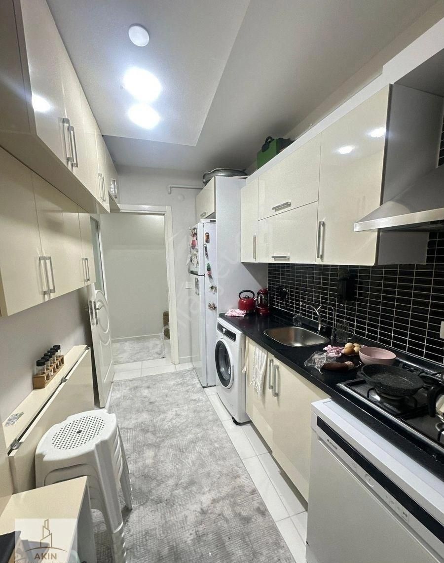 Beylikdüzü Yakuplu'da 2+1 Satılık Önü Açık Köşe Daire - Görsel 9