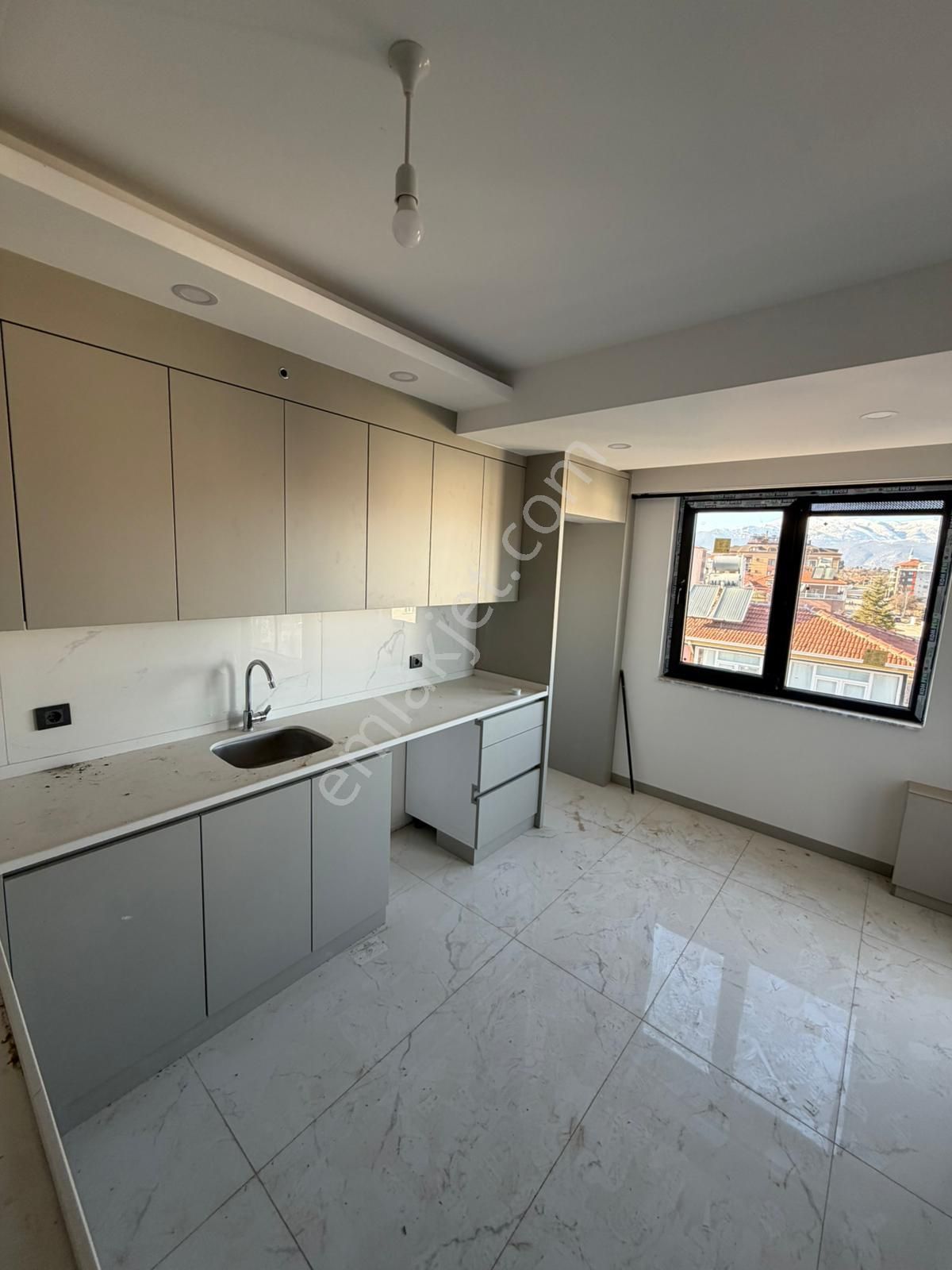 Şahin Emlaktan Denizli Acıpayam Ana Cadde Üzeri 150 M² 3+1 Satılık Daire - Görsel 3