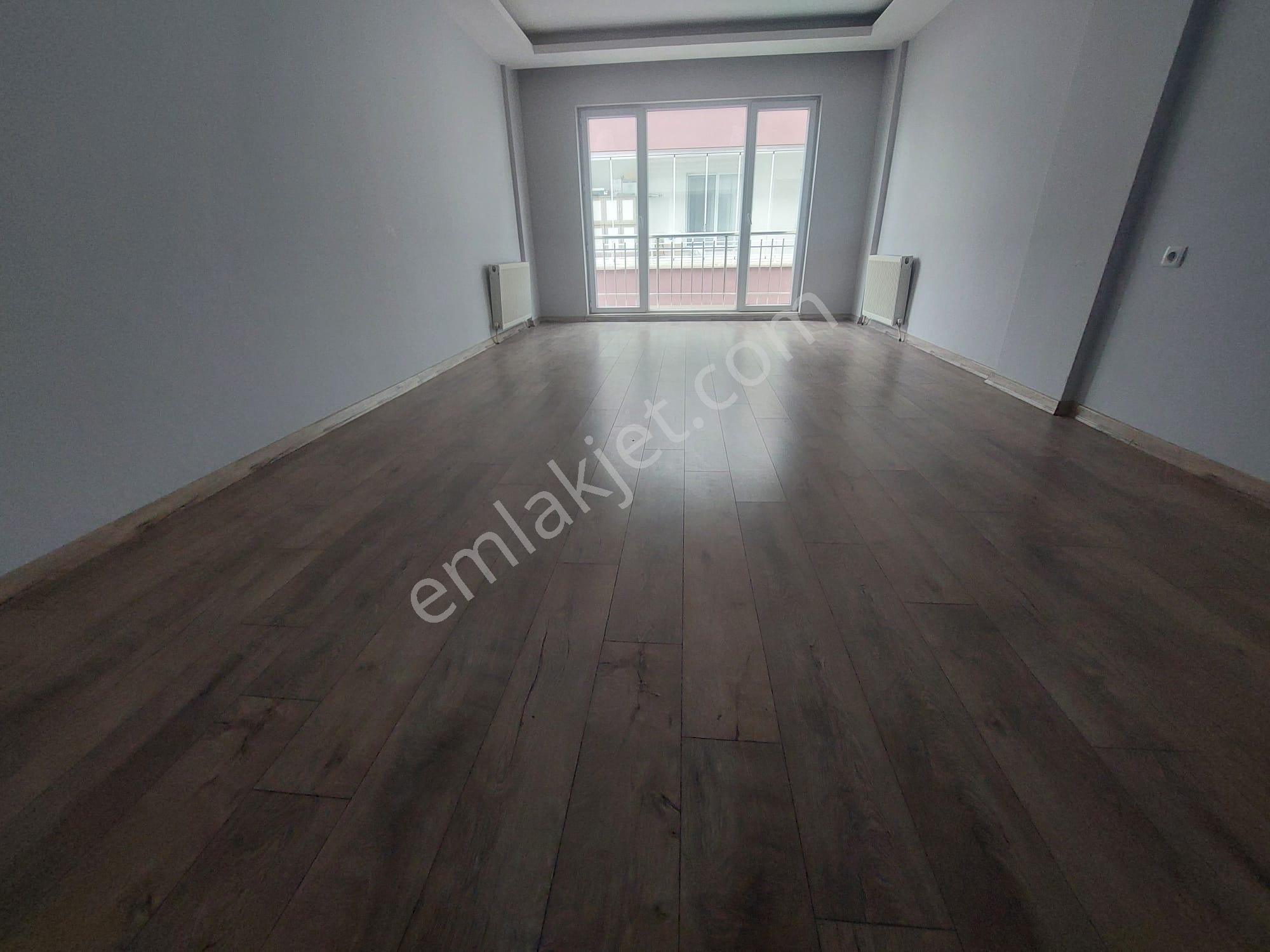 Etimesgut Piyade Mah.orta Katta Yapılı Metrekaresi Büyük Satılık Daire