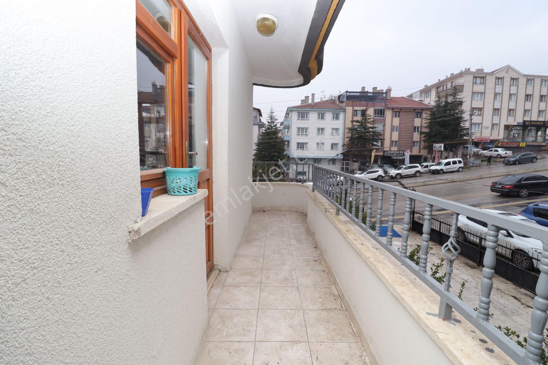 Akif'ten Etimesgut Piyade Mah Cadde Üstü 2+1 Katta Geniş Daire - Görsel 5