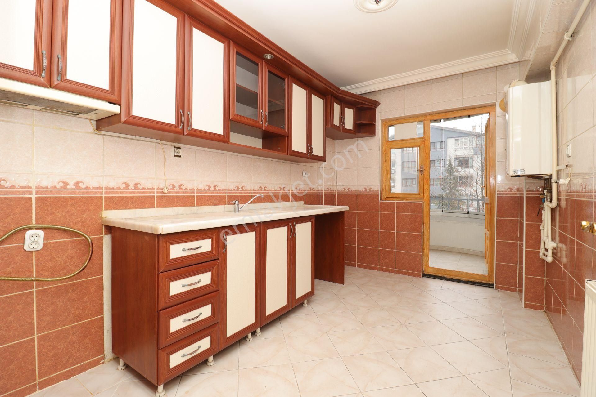 Akif'ten Etimesgut Piyade Mah Cadde Üstü 2+1 Katta Geniş Daire - Görsel 9