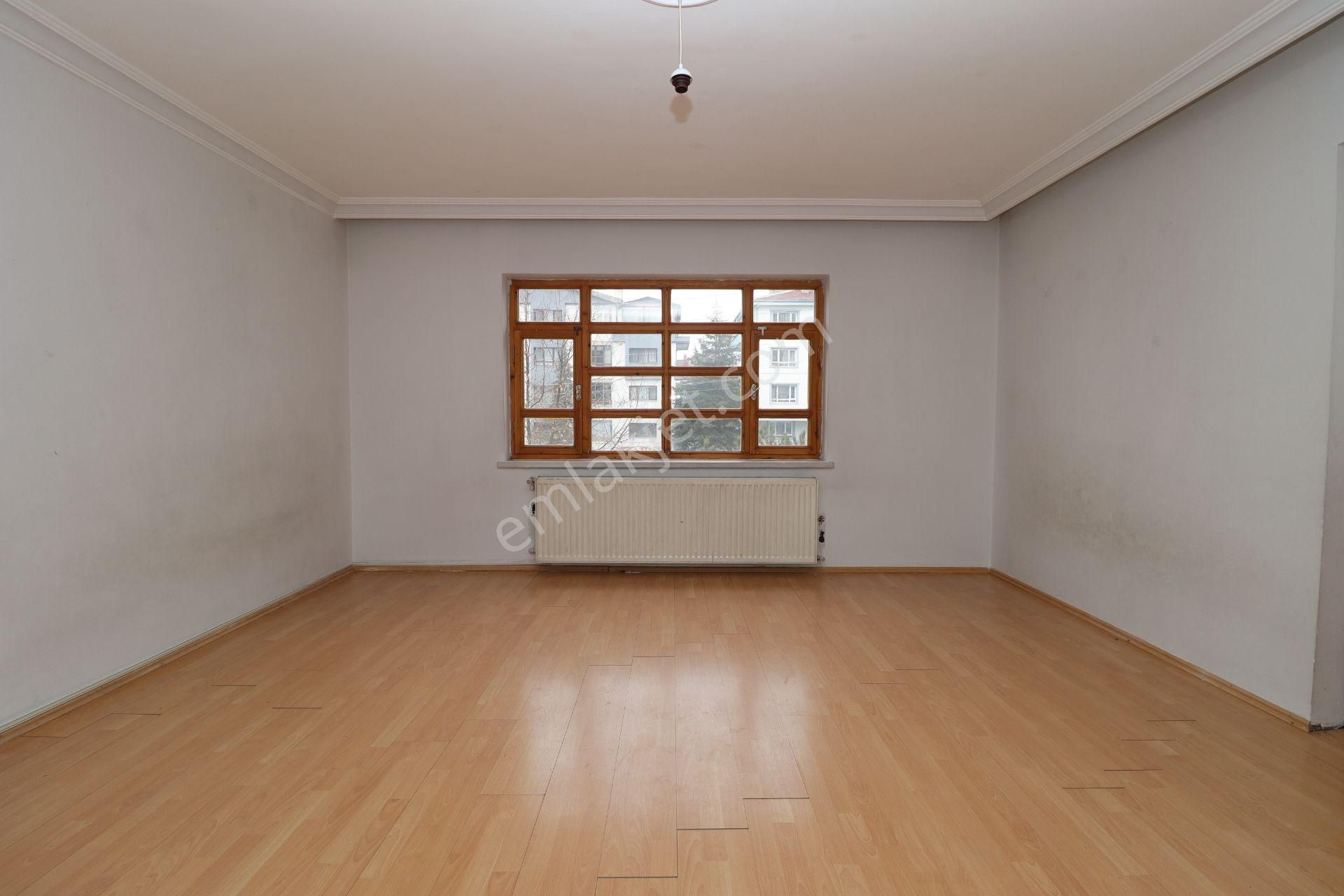 Akif'ten Etimesgut Piyade Mah Cadde Üstü 2+1 Katta Geniş Daire - Görsel 2