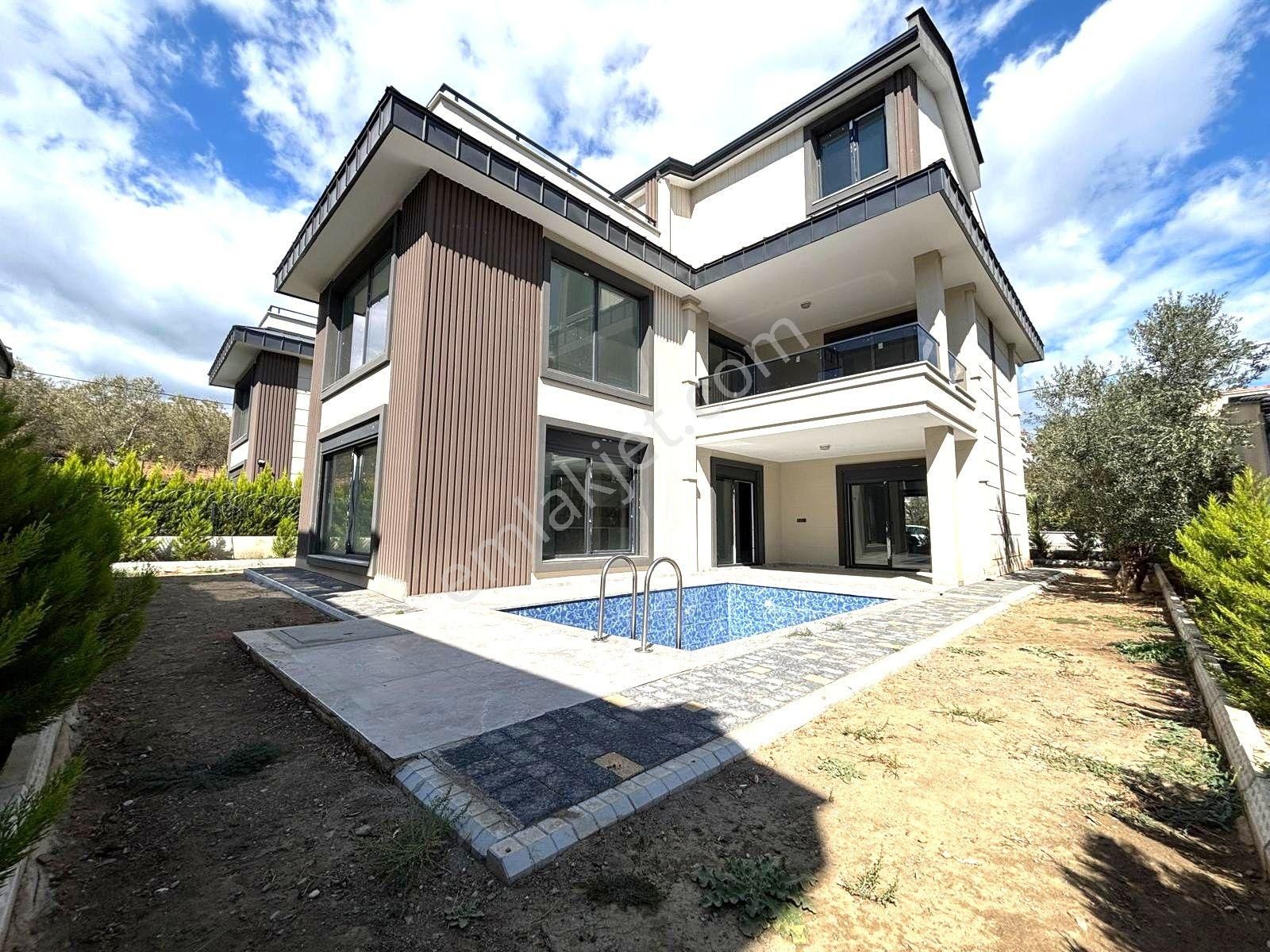 Yiğit'ten Güre'de 4+1 Müstakil Havuzlu Tripleks Lüks Villa - Görsel 2