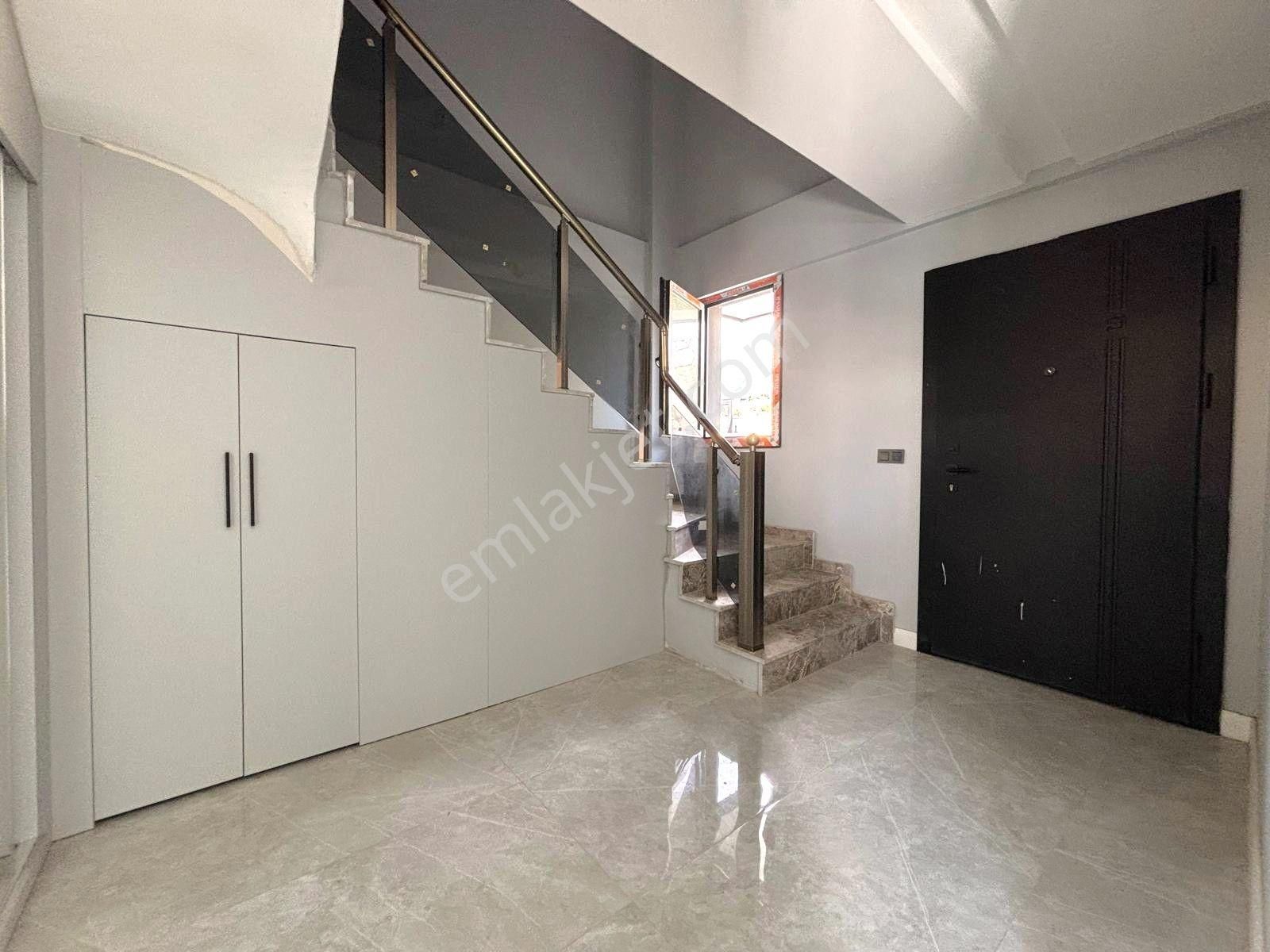 Yiğit'ten Güre'de 4+1 Müstakil Havuzlu Tripleks Lüks Villa - Görsel 26