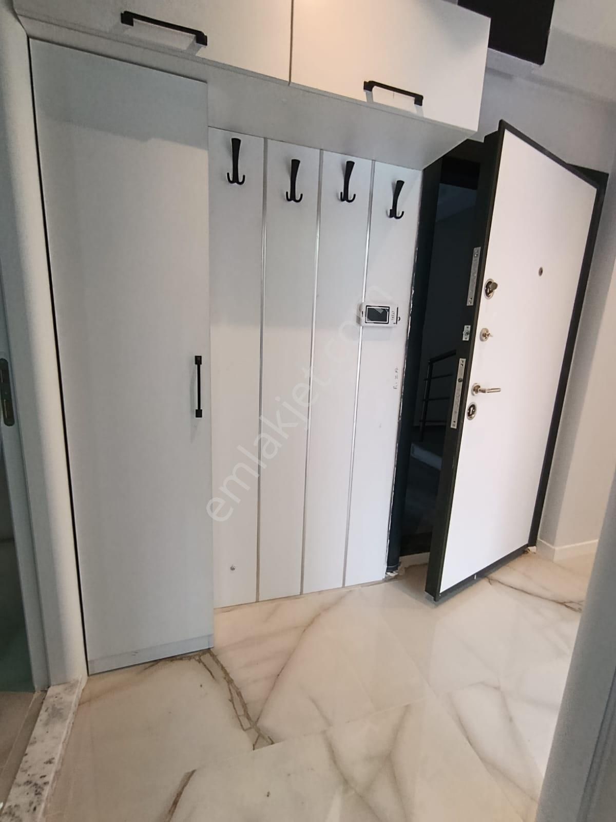 Çamlıca Mahallesinde 2+0 Satılık Daire - Görsel 11