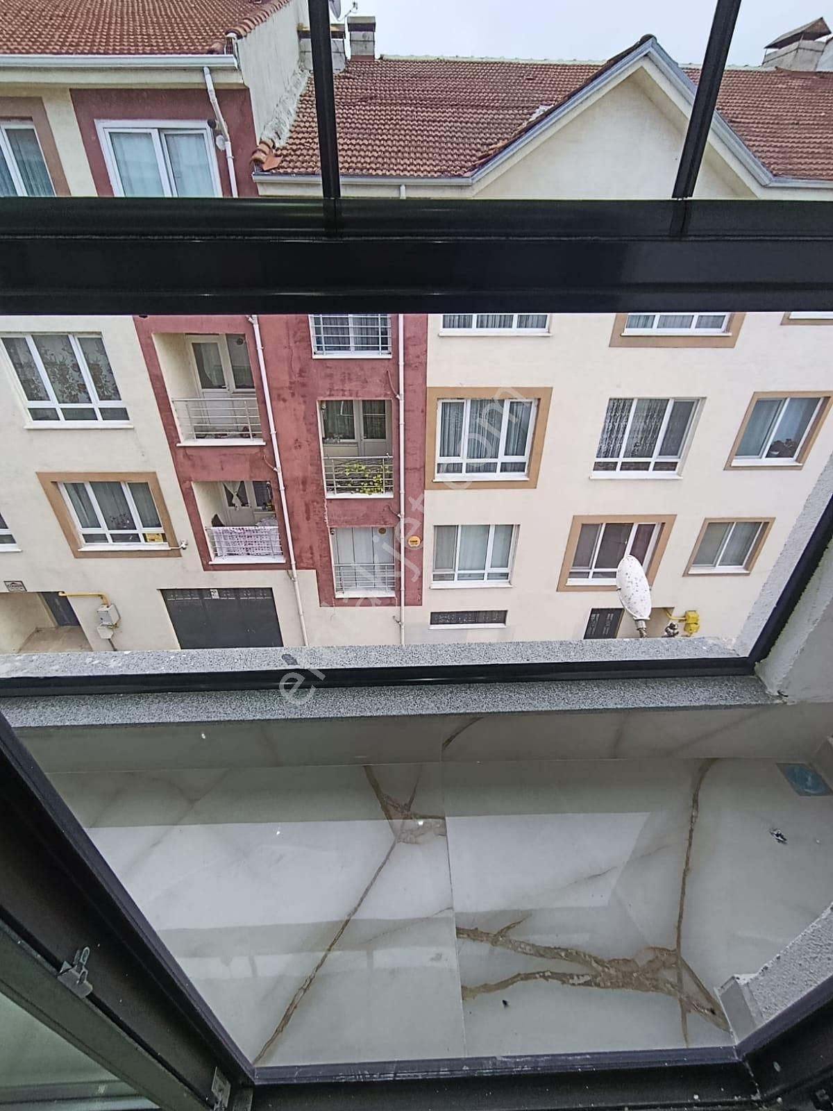 Çamlıca Mahallesinde 2+0 Satılık Daire - Görsel 5