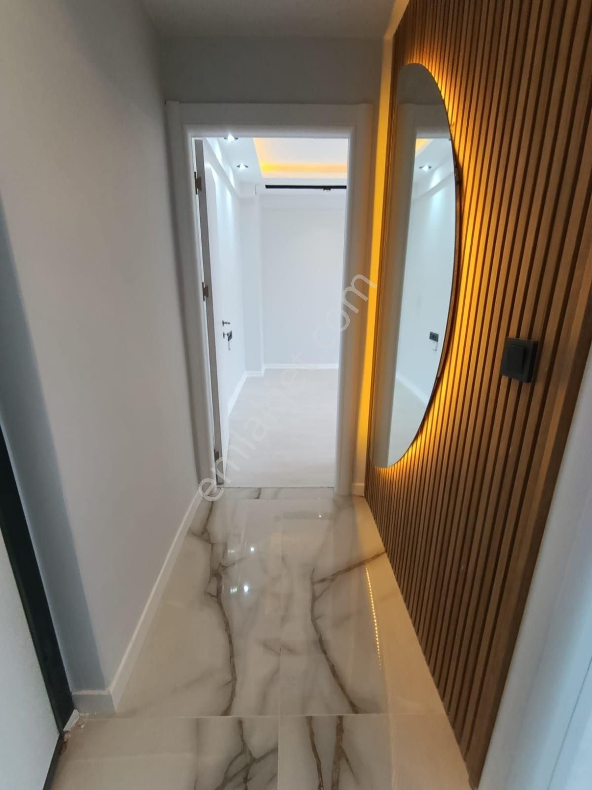 Çamlıca Mahallesinde 2+0 Satılık Daire - Görsel 12