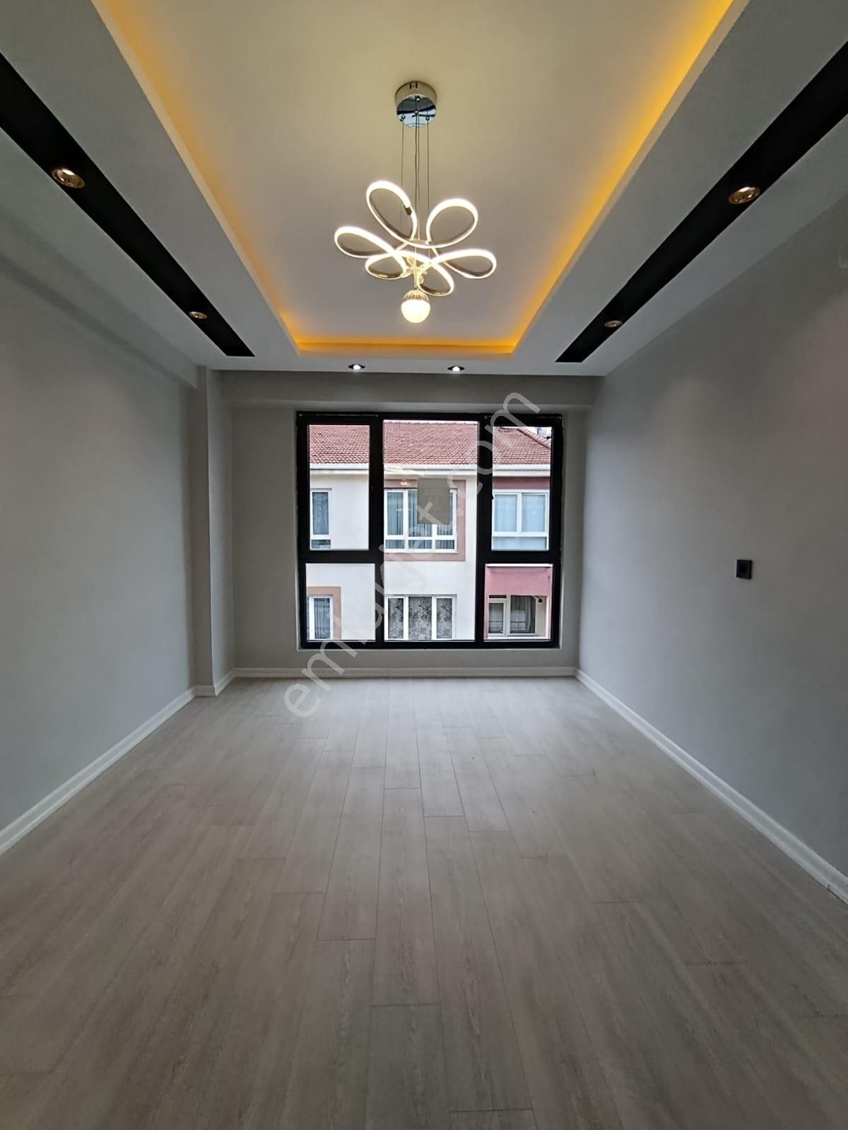 Çamlıca Mahallesinde 2+0 Satılık Daire - Görsel 7