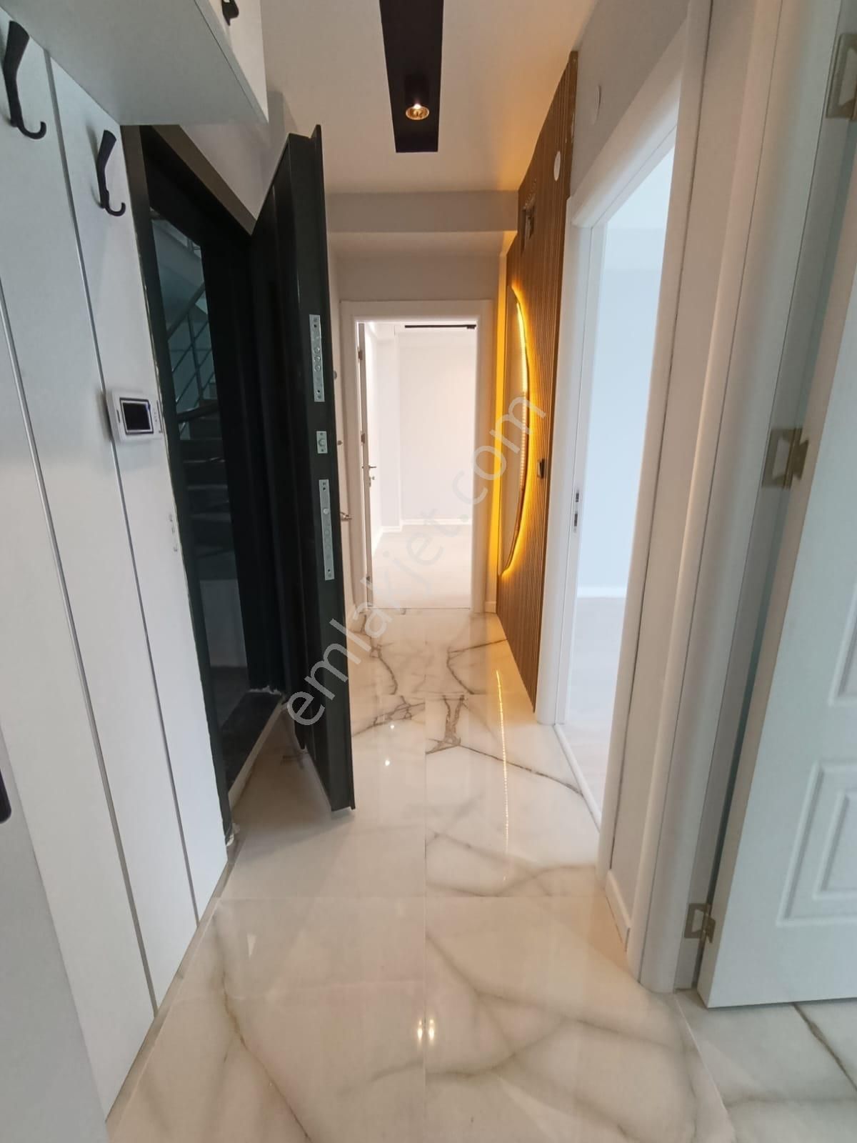 Çamlıca Mahallesinde 2+0 Satılık Daire - Görsel 15