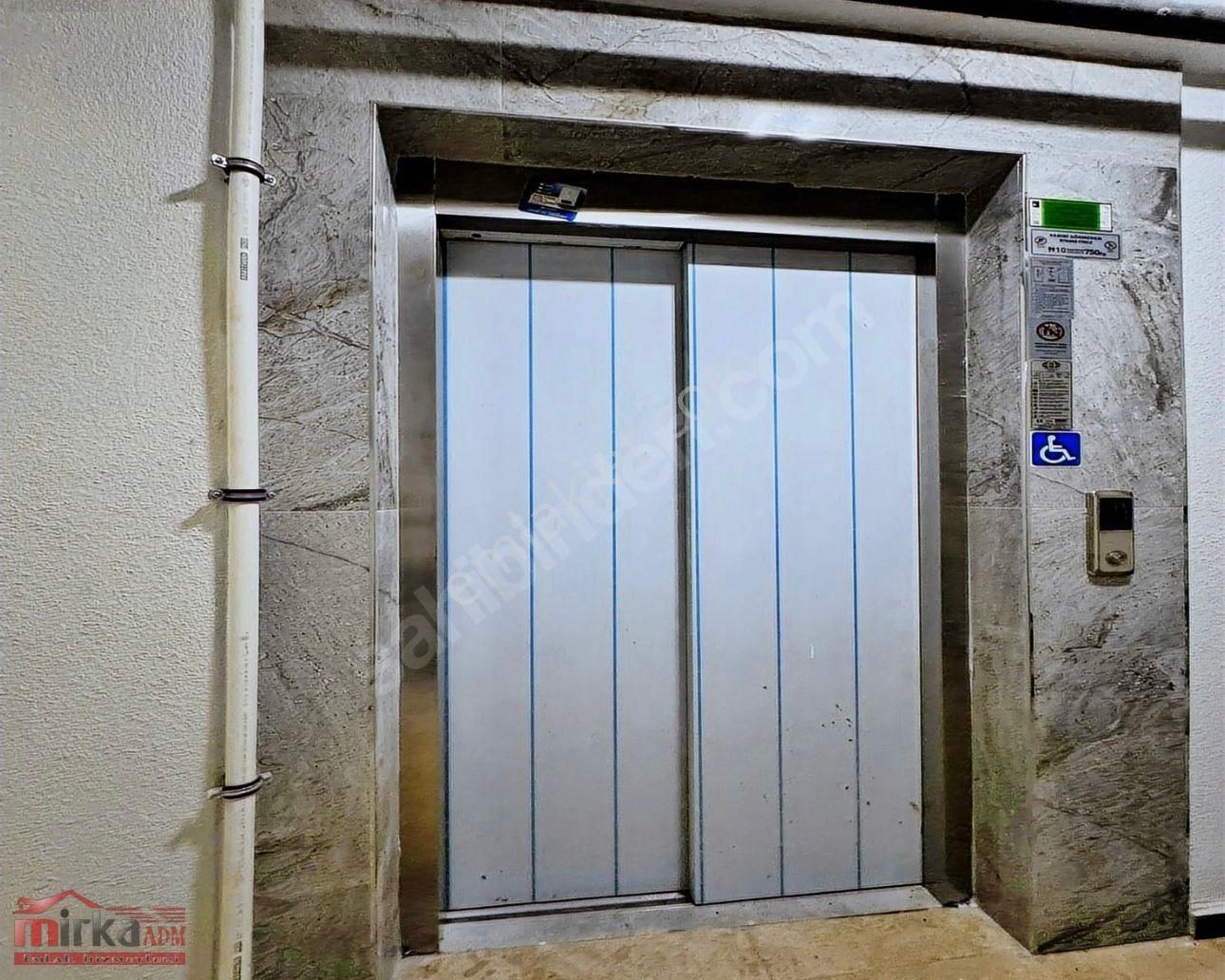 Beylikdüzü Yakuplu Da Satılık 3+1 140m2 Metrobüse 7 Dk Kelepir - Görsel 3