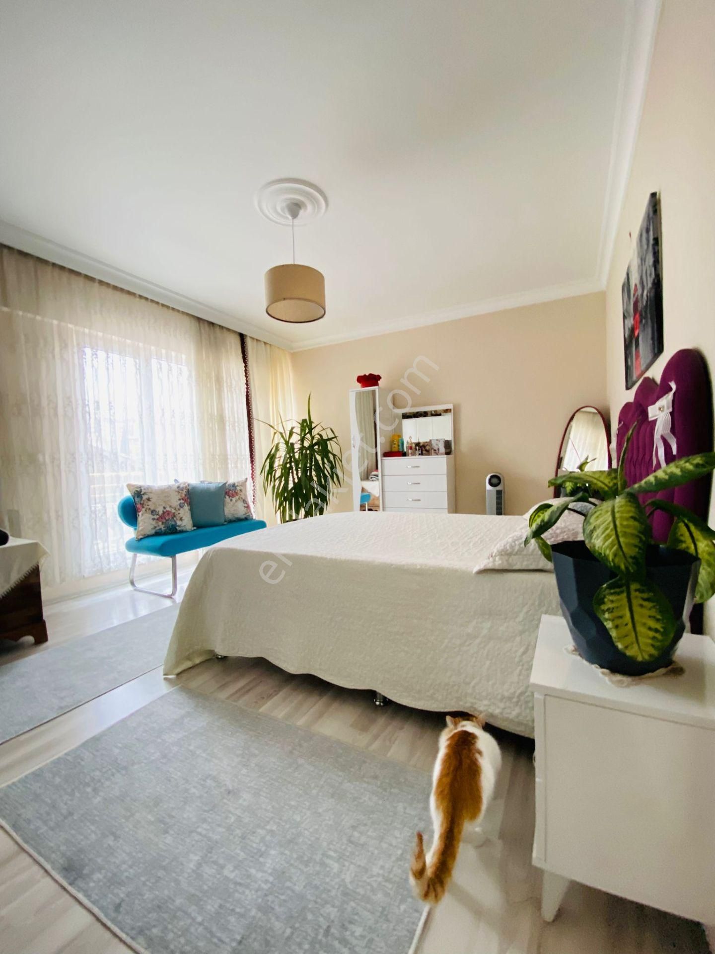 Misket'te Çift Girişli Asansörlü Yapılı 4+1 Satılık Dubleks Daire !!! - Görsel 17