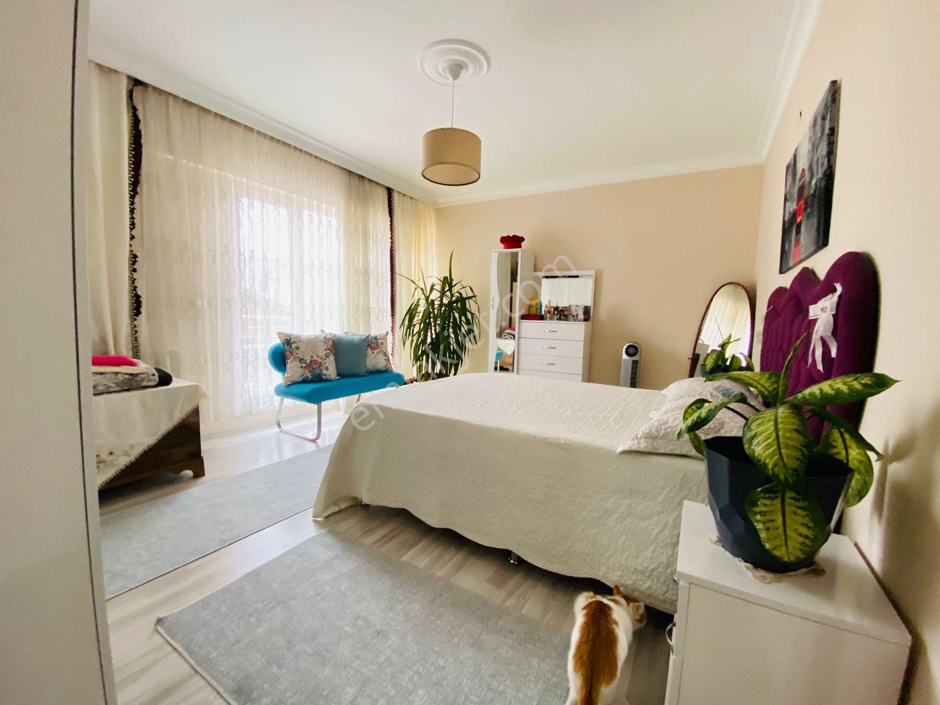 Misket'te Çift Girişli Asansörlü Yapılı 4+1 Satılık Dubleks Daire !!! - Görsel 18