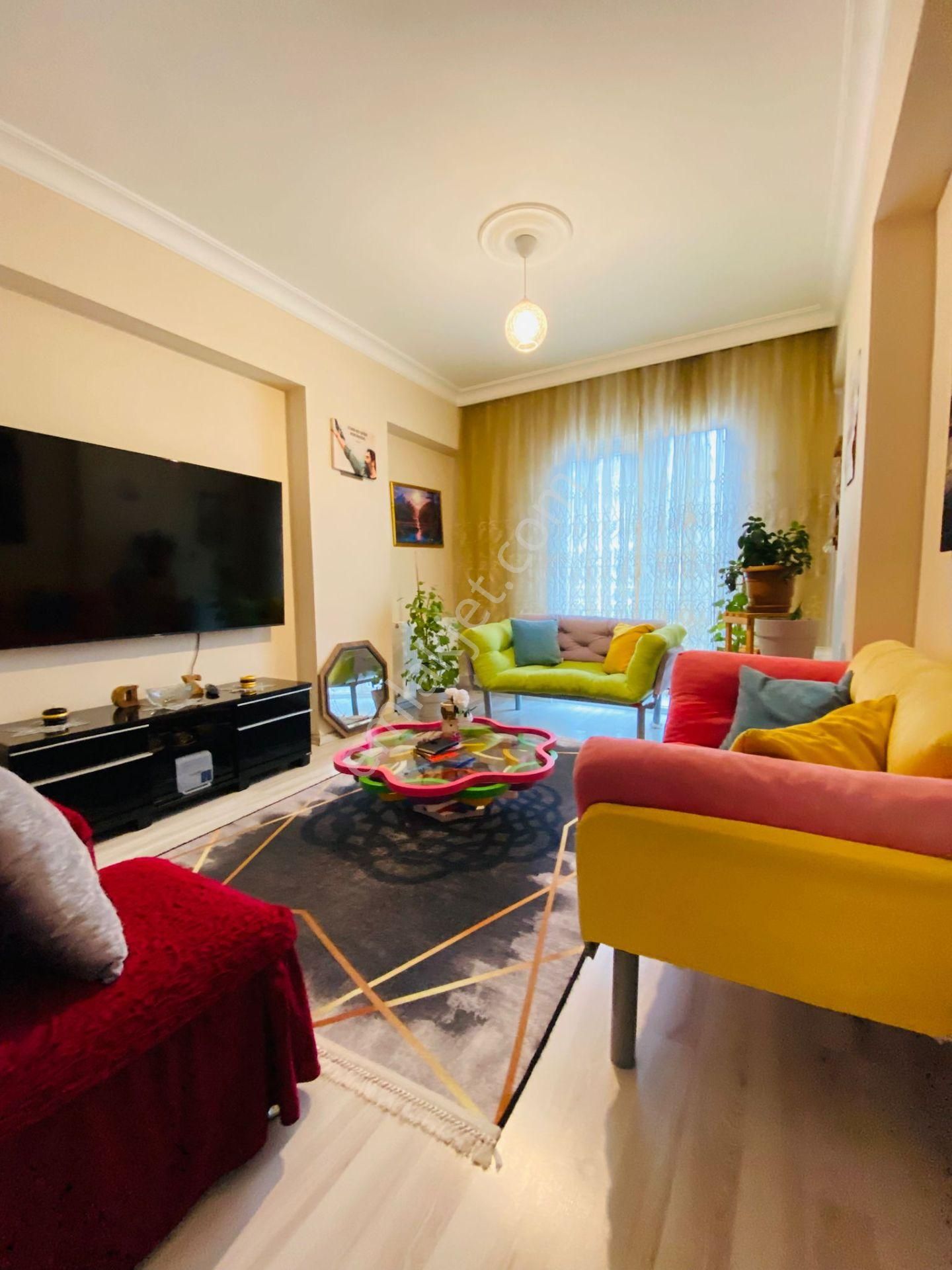 Misket'te Çift Girişli Asansörlü Yapılı 4+1 Satılık Dubleks Daire !!! - Görsel 14