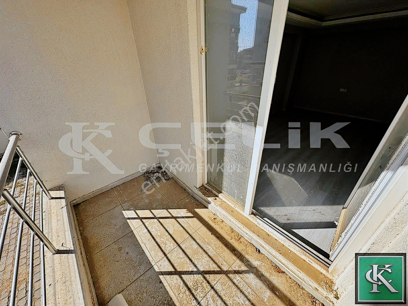 Çelik Gayrimenkulden Muradiye Cami Mevkinde Satılık 3+1 Daire!!! - Görsel 32
