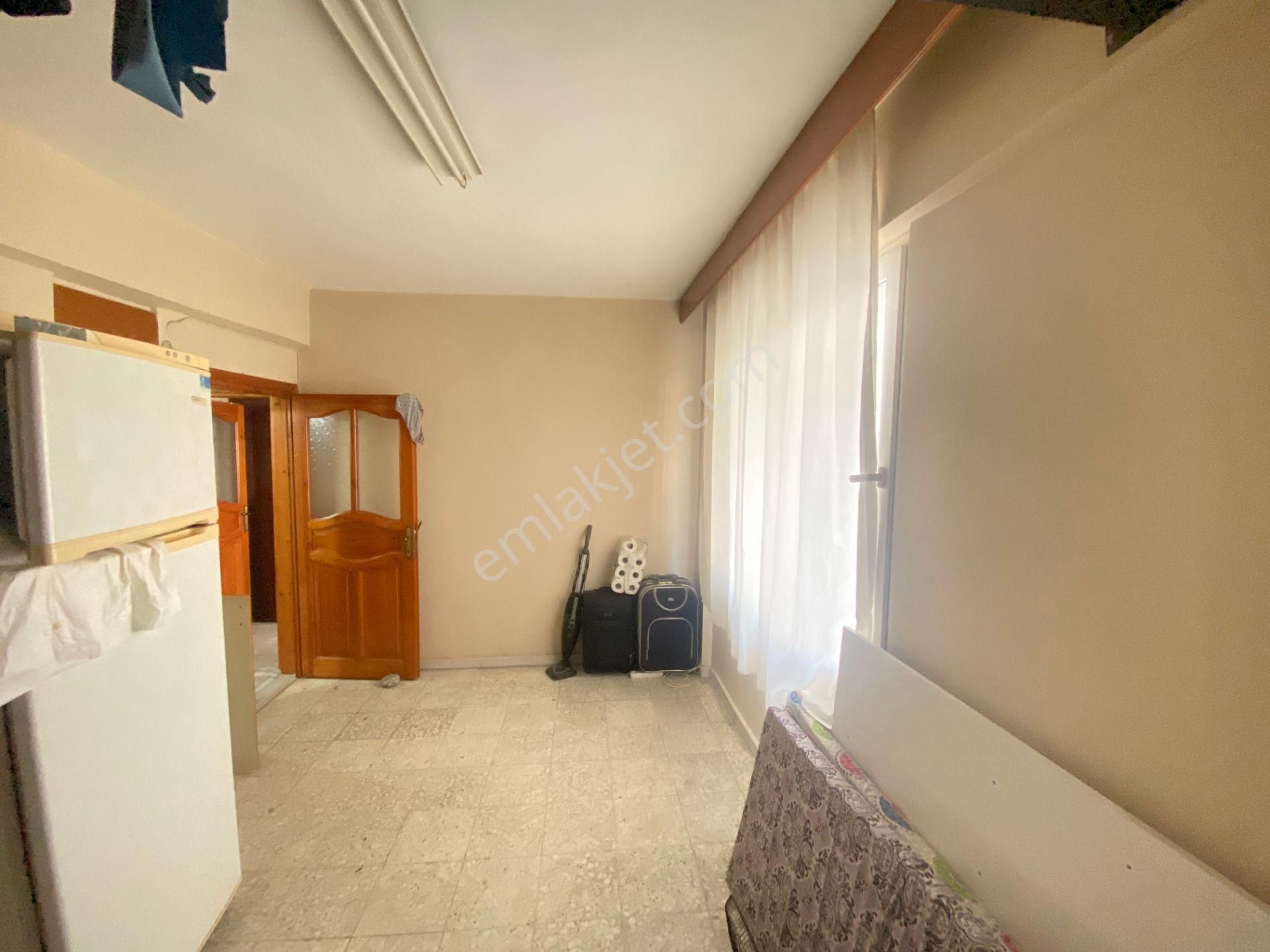 Prestij'den Hürriyet'te Site İçi Tertemiz Geniş Oturumlu 2+1 Daire - Görsel 14