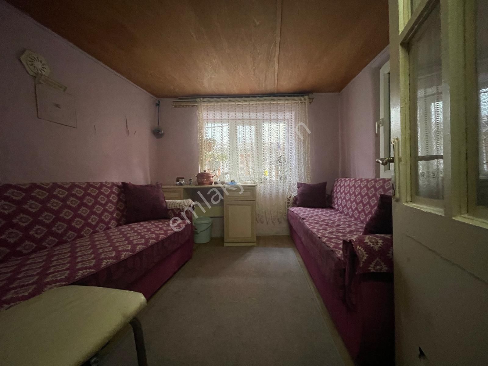 Ayvalık Merkez'de Avlulu Ve Daracalı 2 Katlı 3+1 Taş Rum Evi - Görsel 20