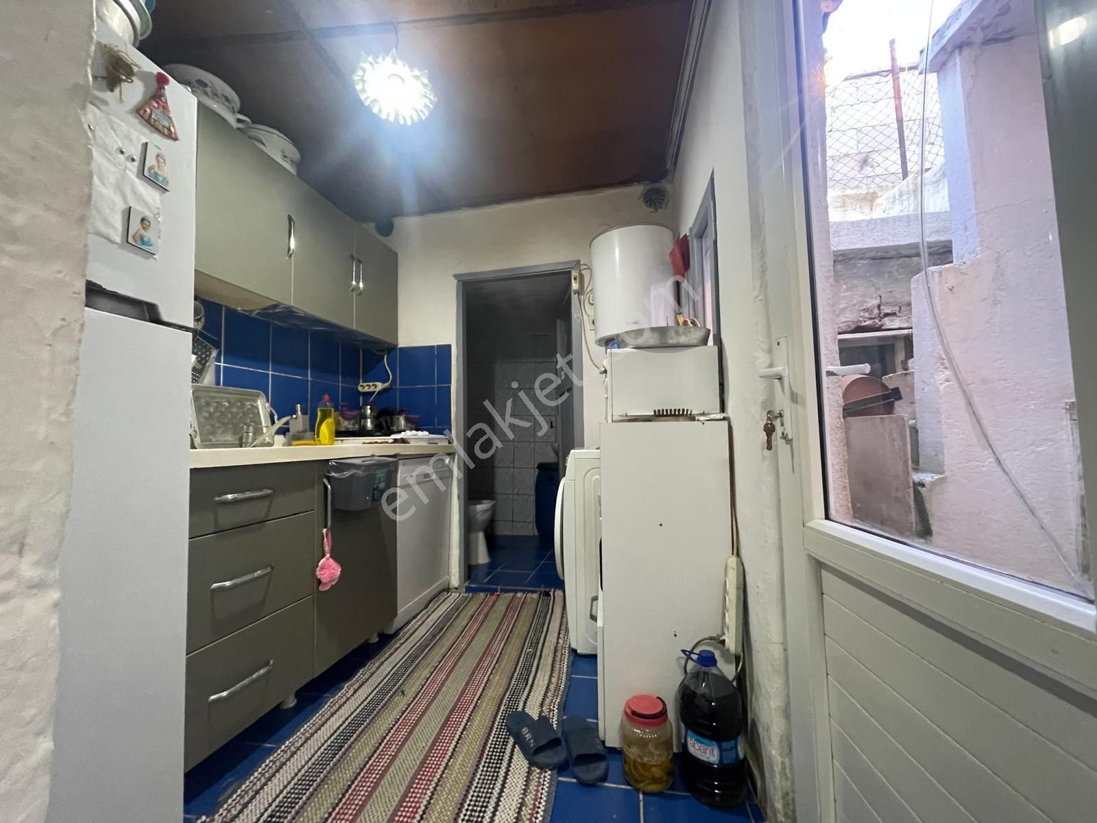 Ayvalık Merkez'de Avlulu Ve Daracalı 2 Katlı 3+1 Taş Rum Evi - Görsel 10