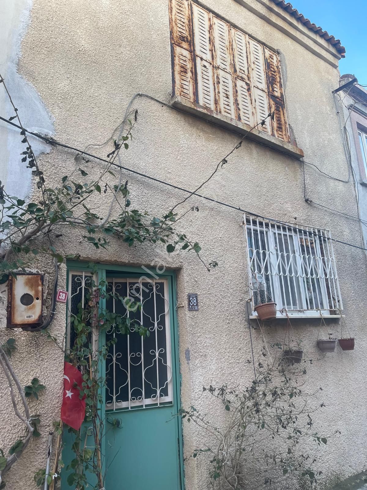 Ayvalık Merkez'de Avlulu Ve Daracalı 2 Katlı 3+1 Taş Rum Evi - Görsel 2