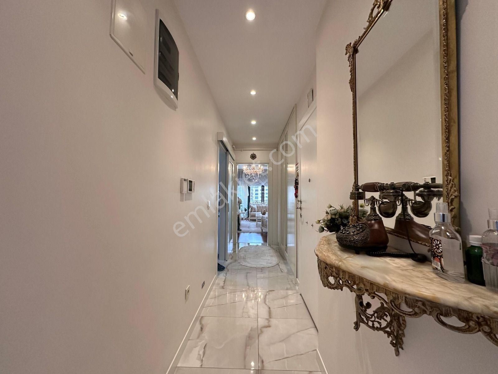 Kozyatağı Central Hast. Civarı Balkonlu Ebevyn Banyolu 3+1 Daire - Görsel 18