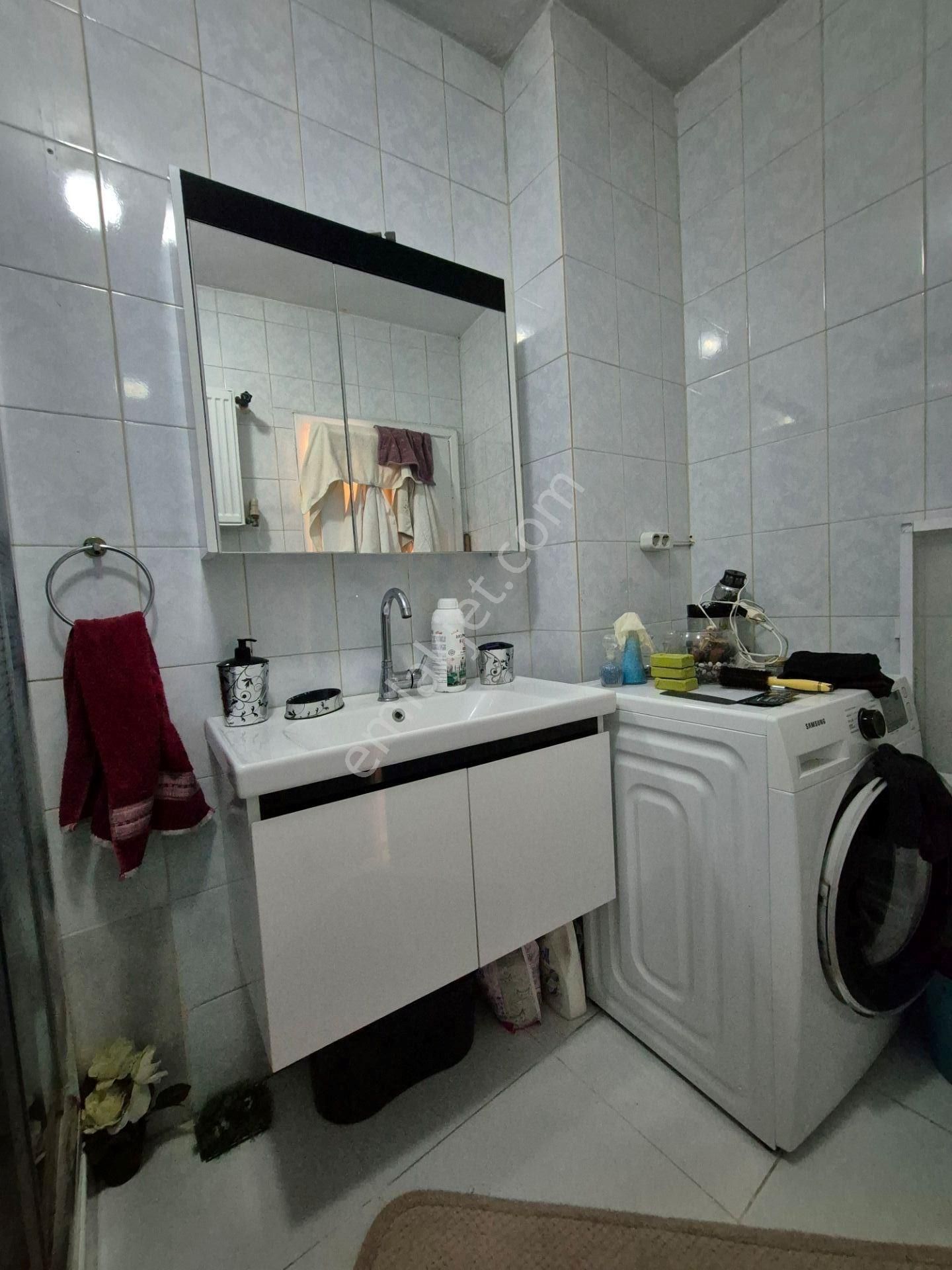 İçerenköy Alanaldı Cd Üzeri, Merkezi Konumda Geniş Ara Katta Eşyalı 1+1 Daire - Görsel 12