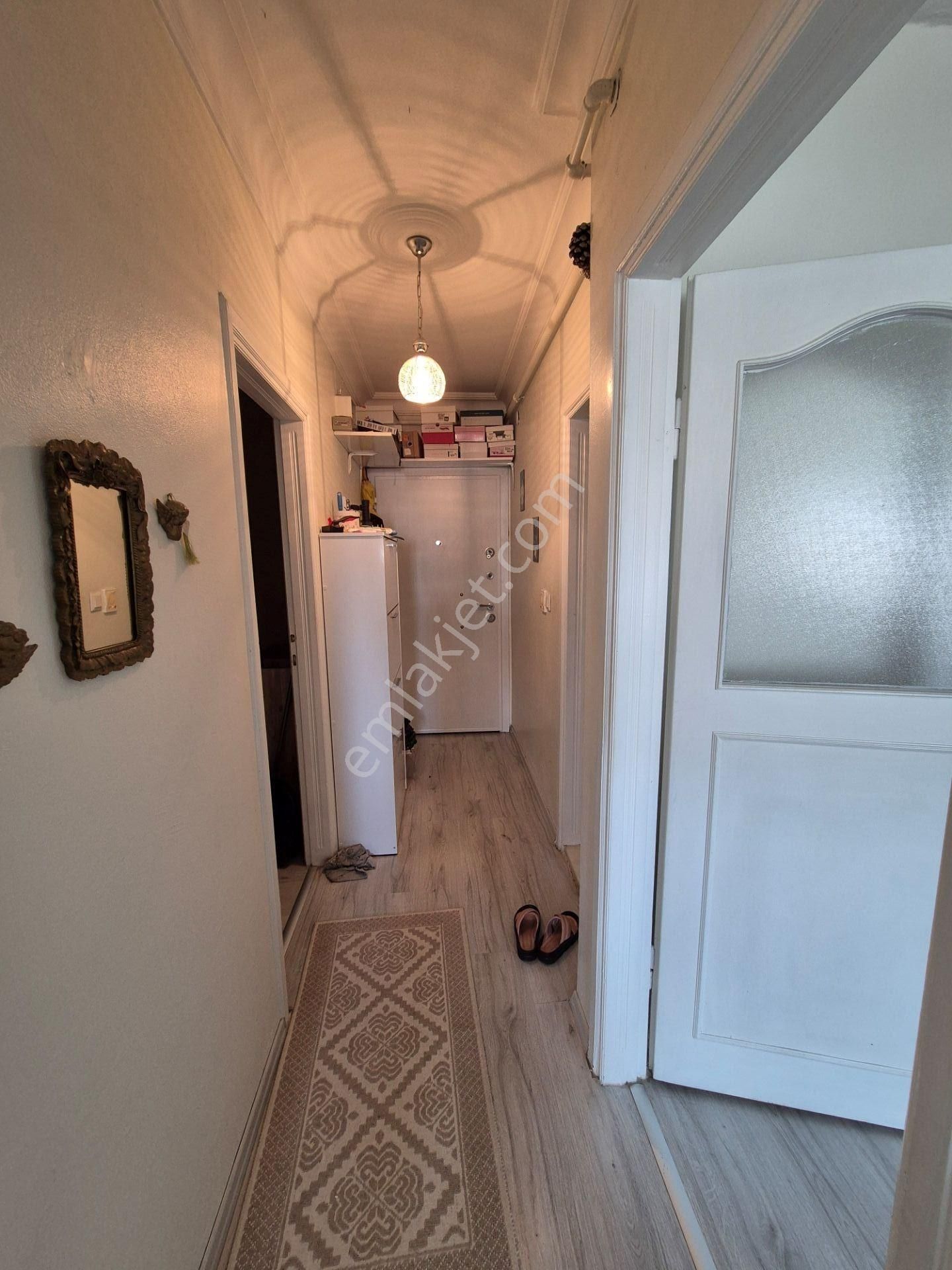 İçerenköy Alanaldı Cd Üzeri, Merkezi Konumda Geniş Ara Katta Eşyalı 1+1 Daire - Görsel 23