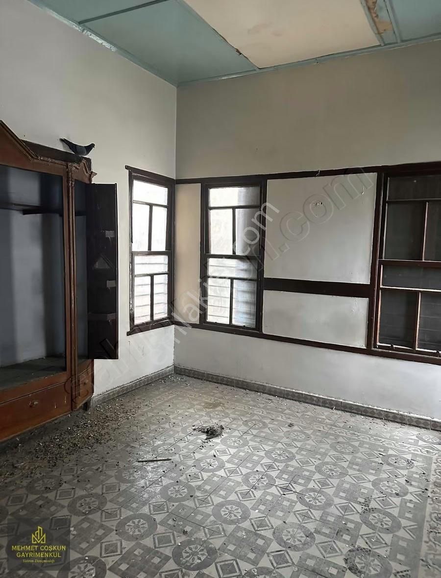 Küçük Saat Civarı Bebekli Kilise Arası Konak - Görsel 27
