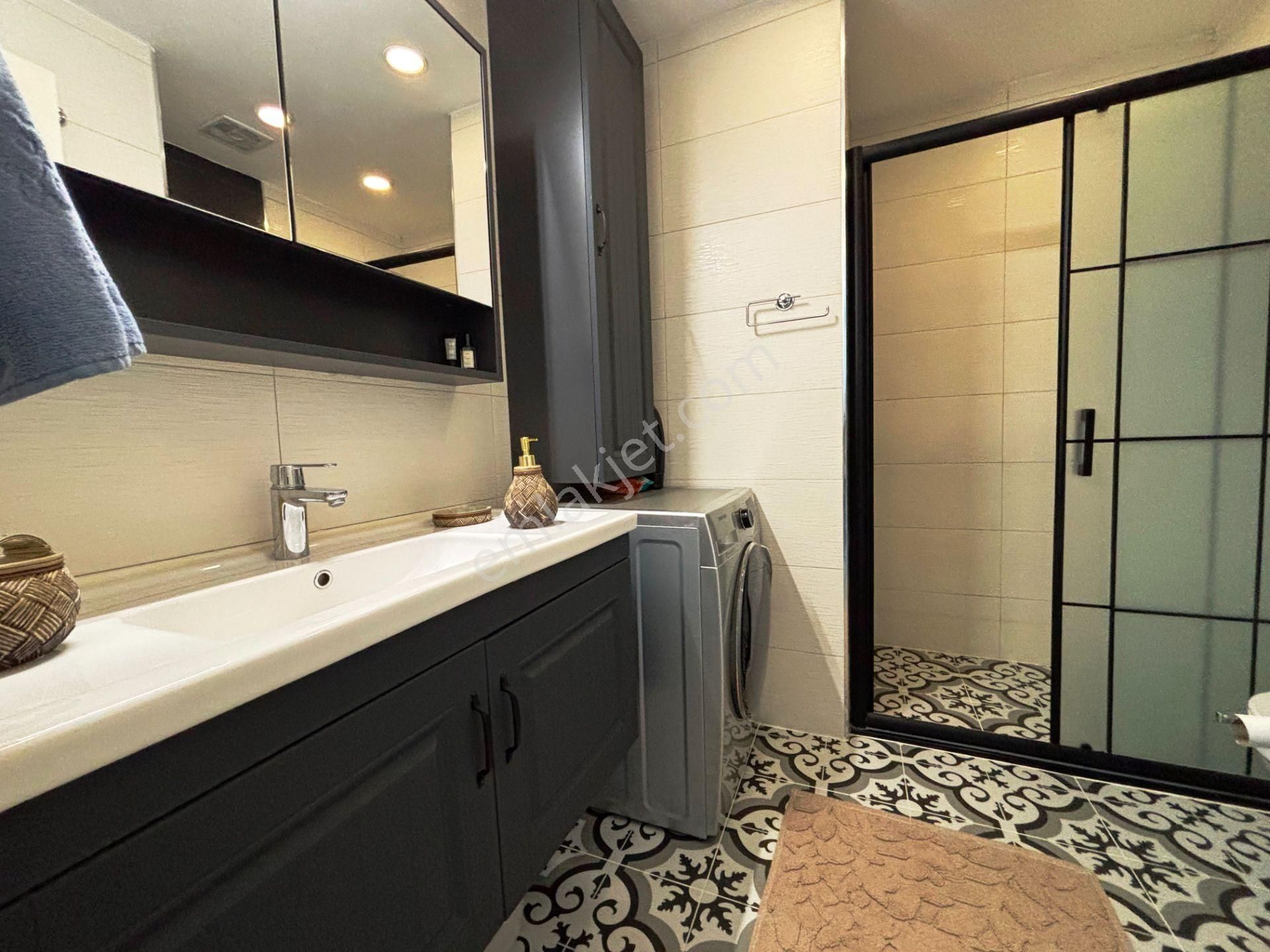 Dap Royal Towers Dragos'da 120m2 Yüksek Kat Yenilenmiş Satılık 2+1 - Görsel 17