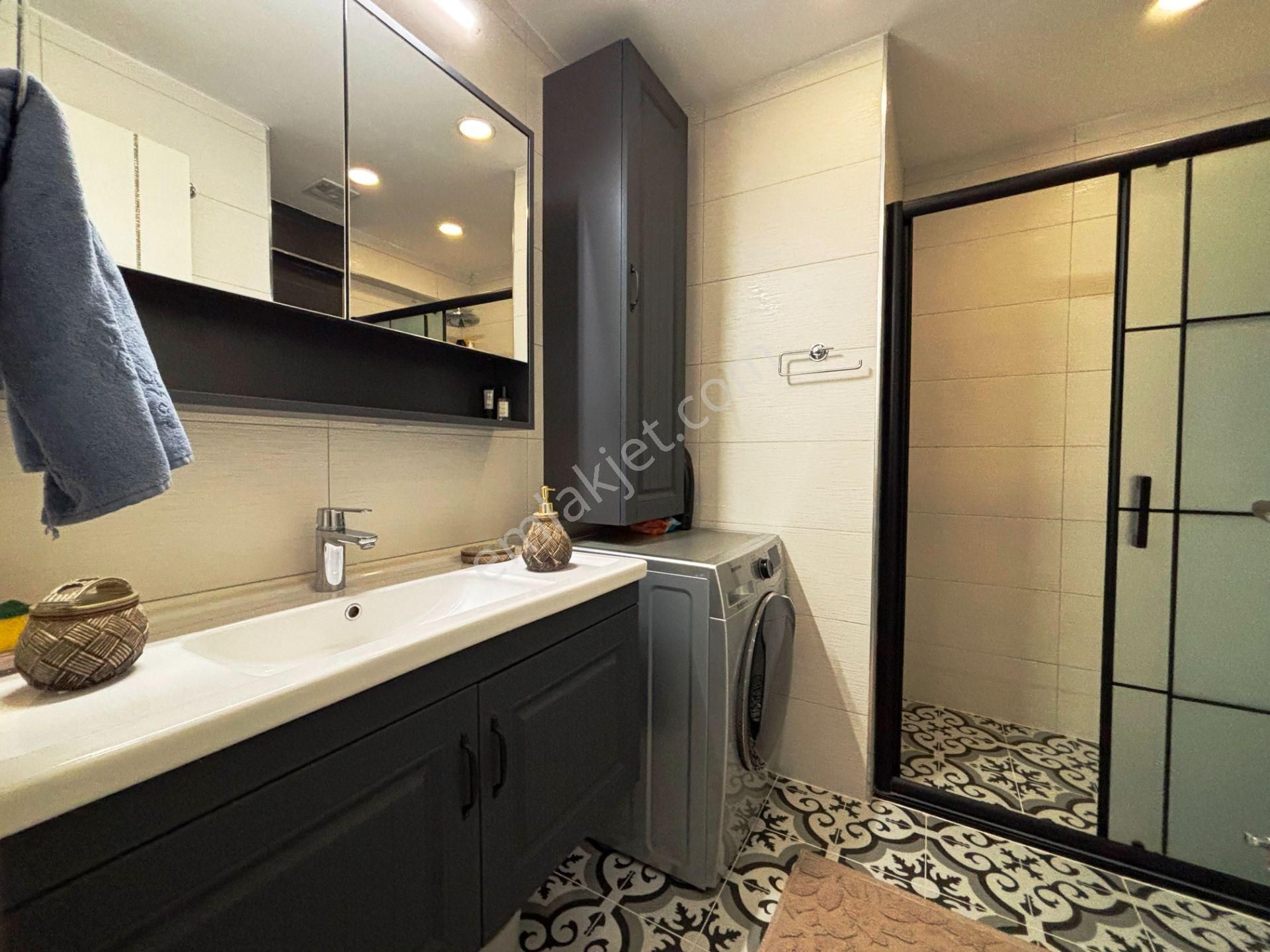 Dap Royal Towers Dragos'da 120m2 Yüksek Kat Yenilenmiş Satılık 2+1 - Görsel 16