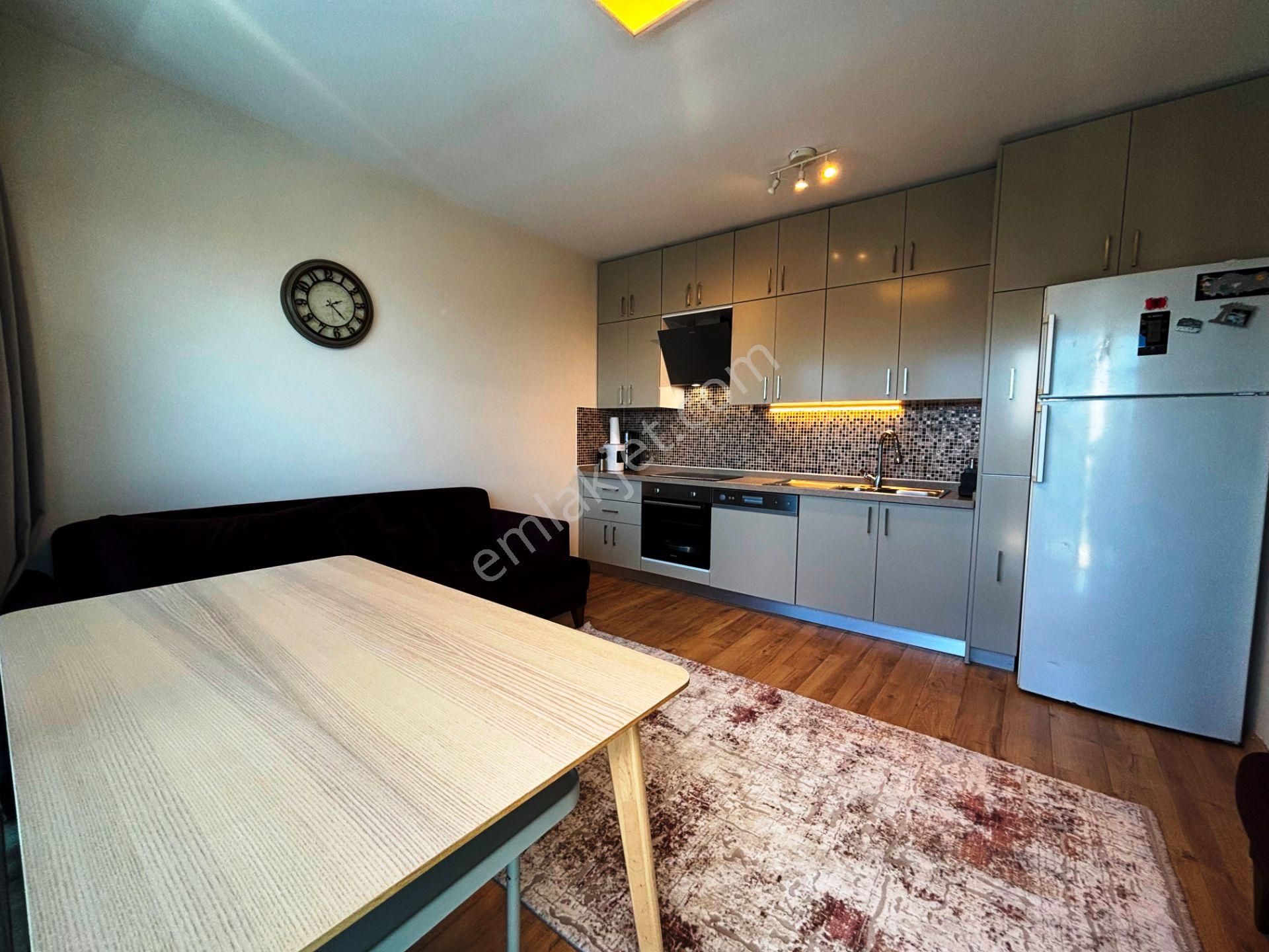 Dap Royal Towers Dragos'da 120m2 Yüksek Kat Yenilenmiş Satılık 2+1 - Görsel 4