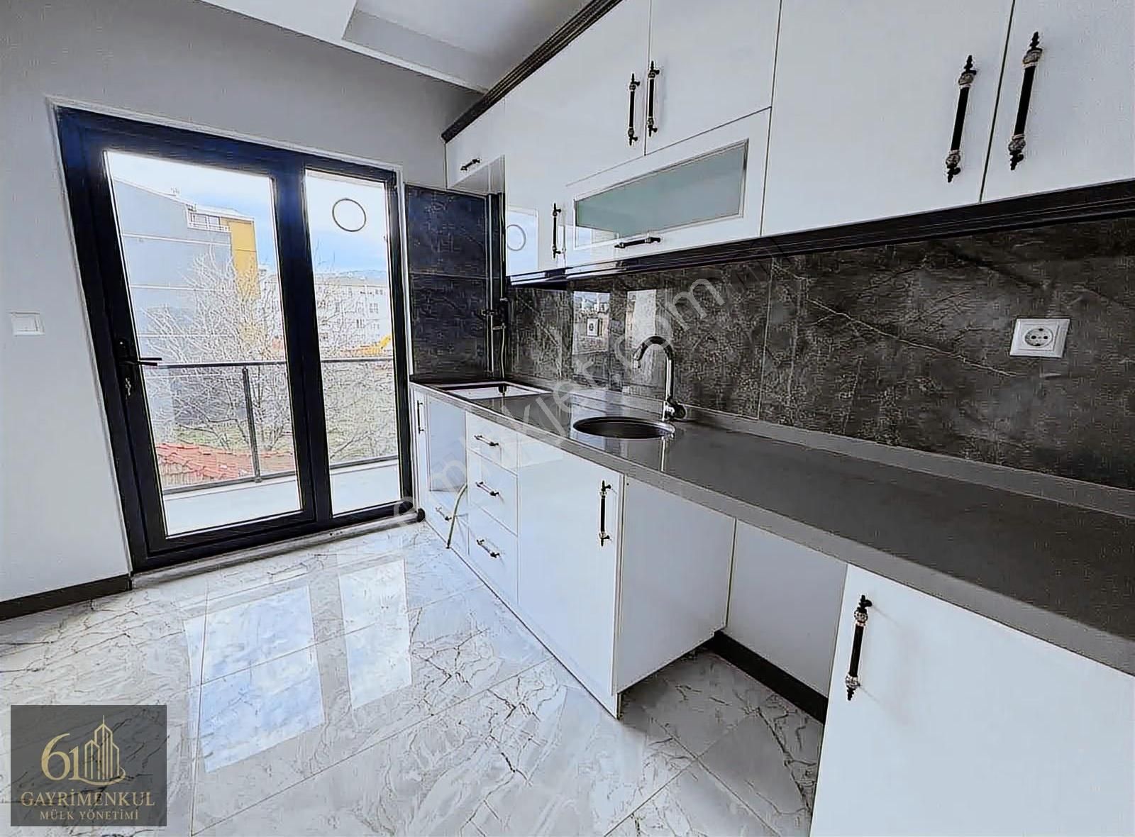 Akçalar'da 2+1 Ayrı Mutfaklı Geniş Aile Tipi Kiralık Daire - Görsel 26