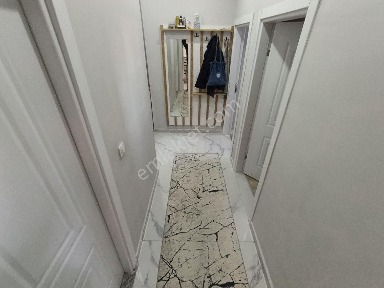 Kadıköyde Doğalgazlı Asansörlü 1 Yaşında Ara Kat Ön Cephe 2+1 Daire - Görsel 19
