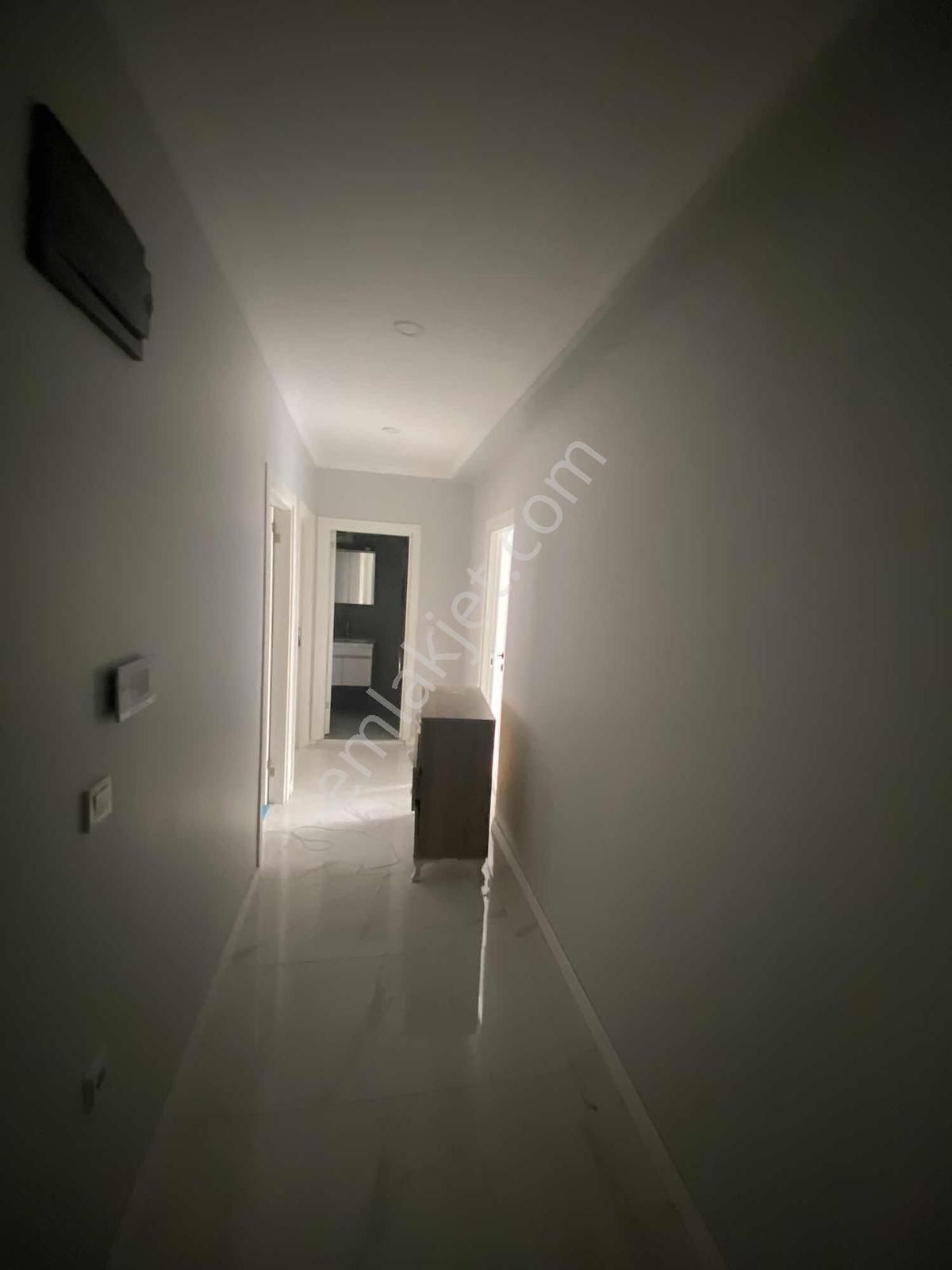 Önlü'den M.akif'de 2+1 80m2 Otopark'lı Lüx Arakat Daire - Görsel 5