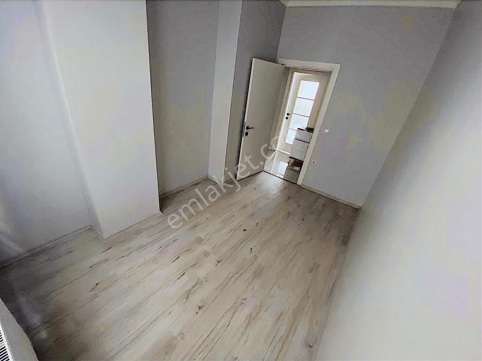 Önlü'den M.akif'de 2+1 80m2 Otopark'lı Lüx Arakat Daire - Görsel 9