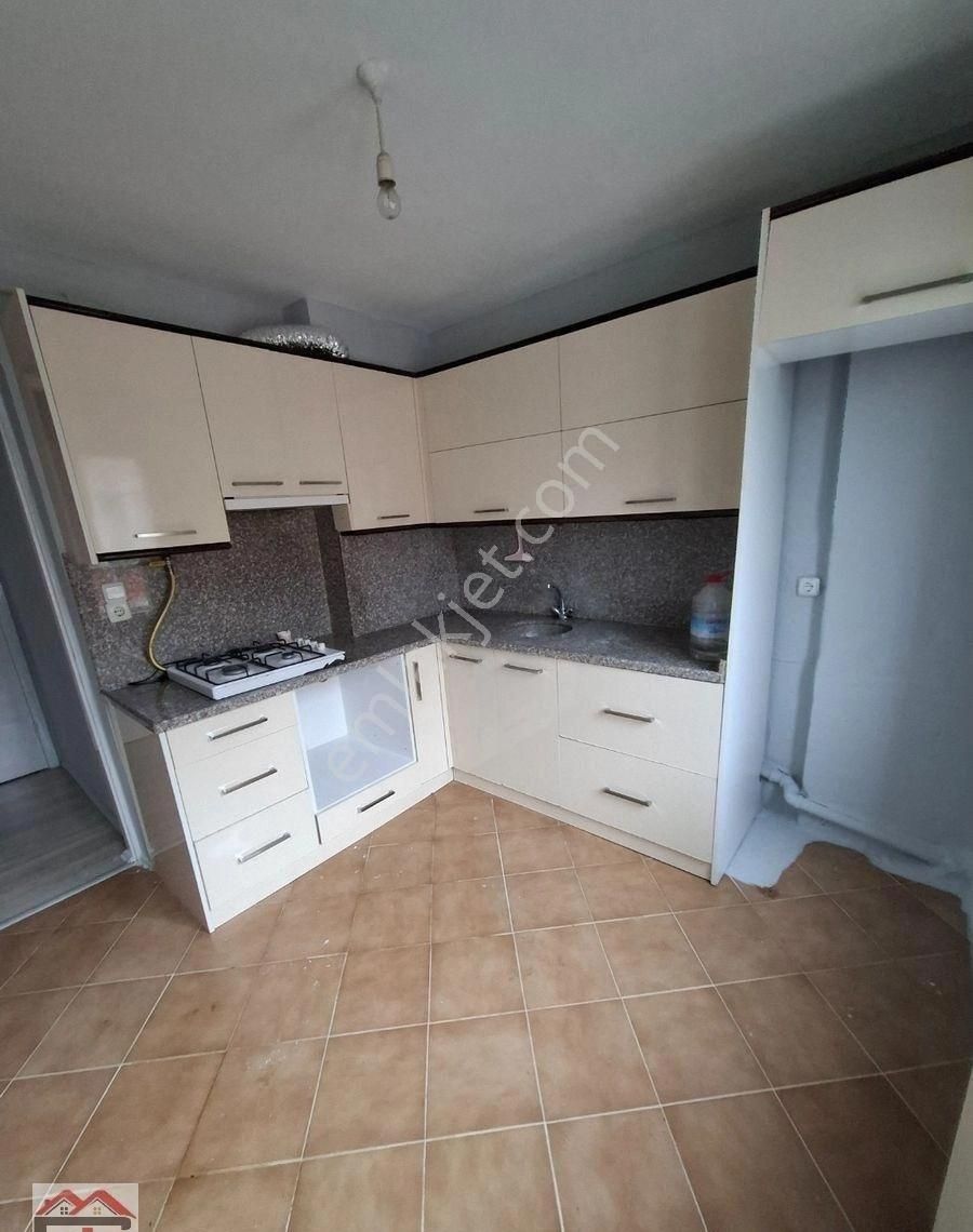 Akhisar Ragıpbey Fahri Sertel Emlaktan Satılık 3+1 Daire - Görsel 9