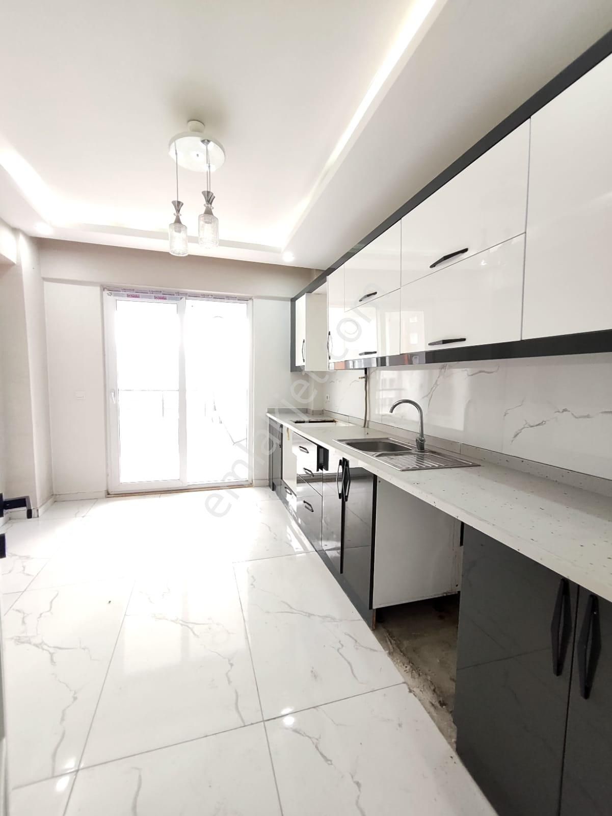 Mavi Emlak Tan Abdulkadir Hastanesinin Arkasında Satılık 2+1 Lüks Daire 2.600.000 Tl - Görsel 12