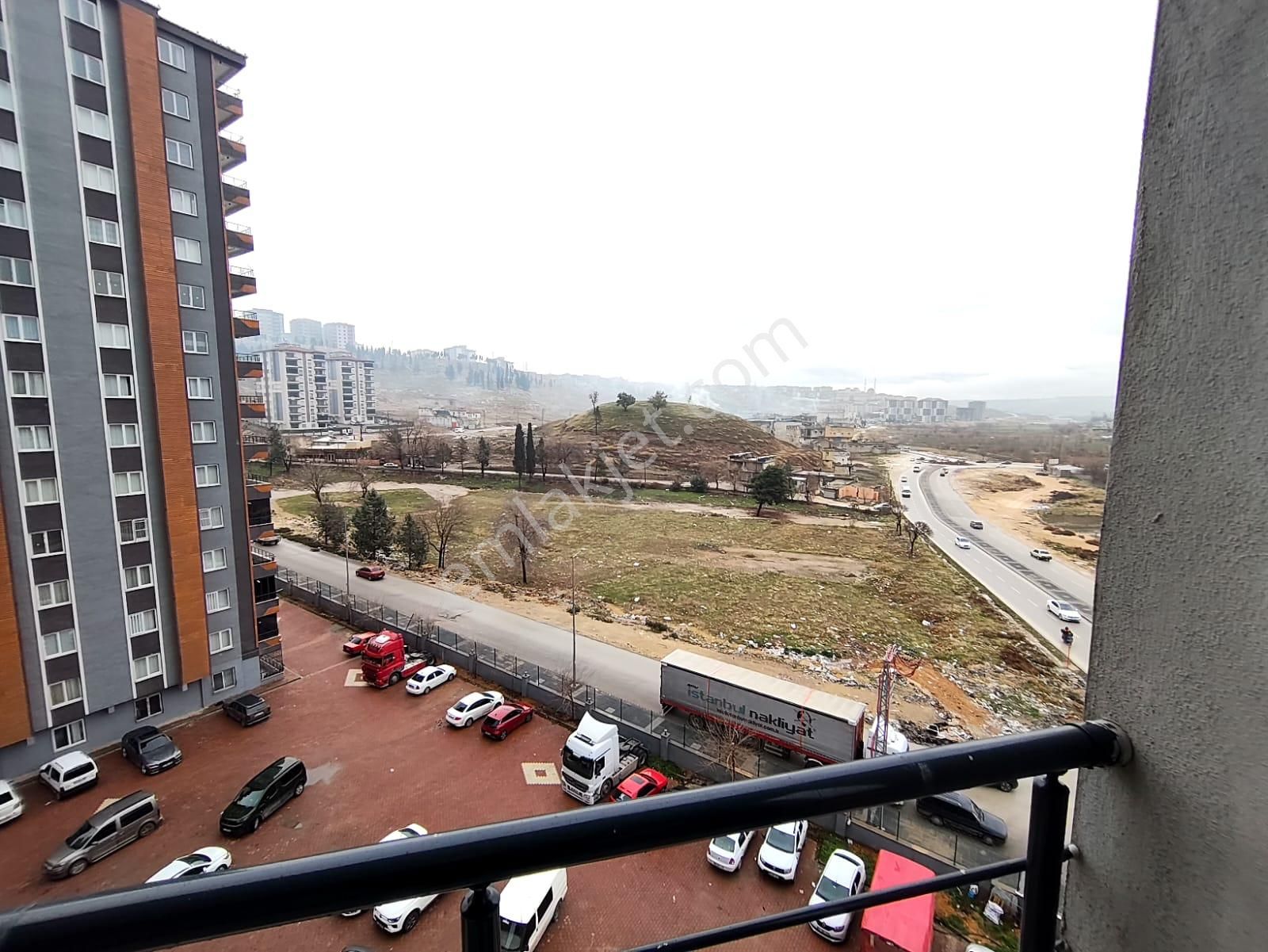 Mavi Emlak Tan Abdulkadir Hastanesinin Arkasında Satılık 2+1 Lüks Daire 2.600.000 Tl - Görsel 2